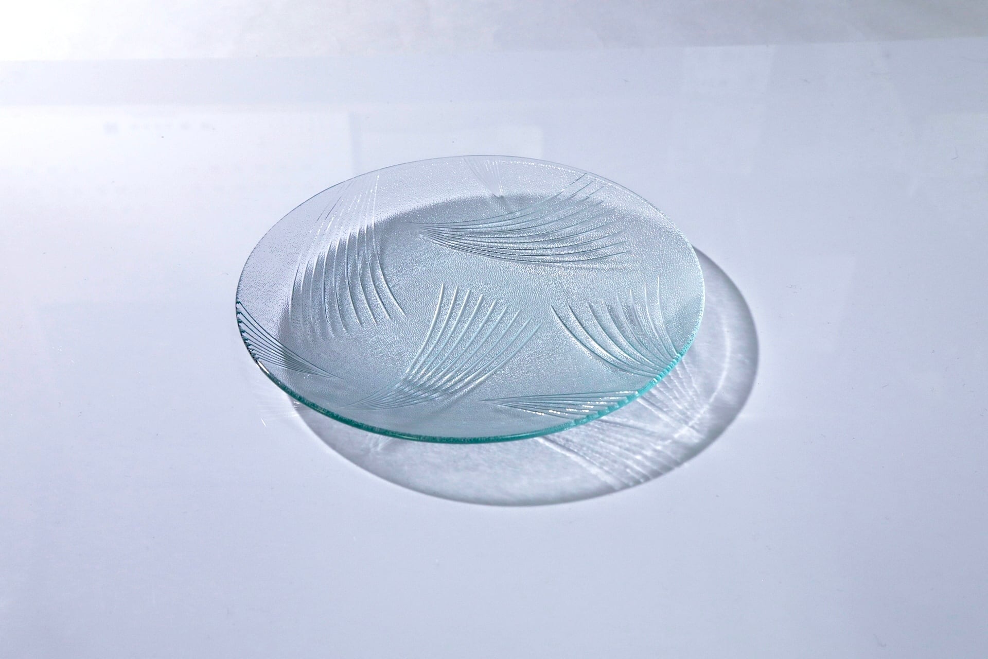 昭和型板ガラス「いちょう」　皿　円形　中（Φ150mm）
