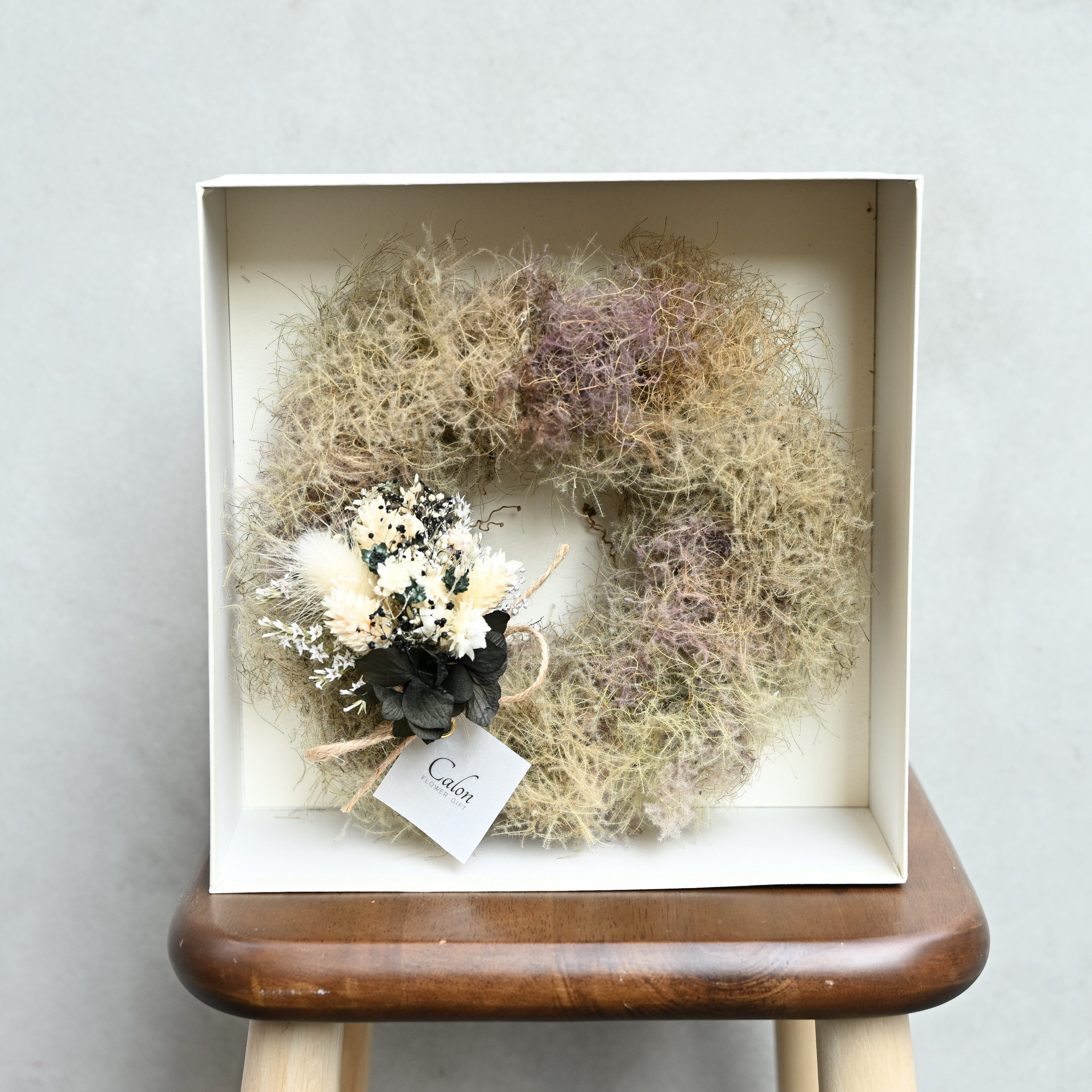 葡萄の実と白あじさいの馬蹄リース⚪︎ドライフラワーリース 葡萄の実と白あじさいの馬蹄リース⚪︎ドライフラワーリース