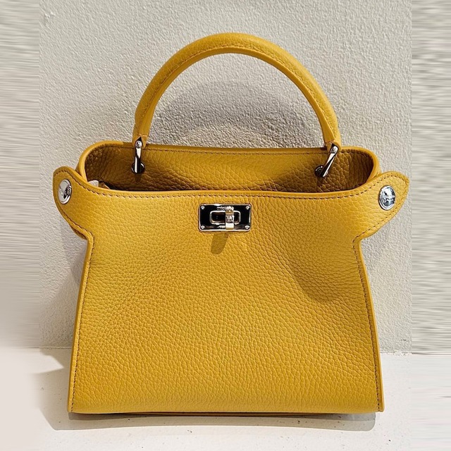 michino Paris ハンドバッグ　ルテスnano イエロー