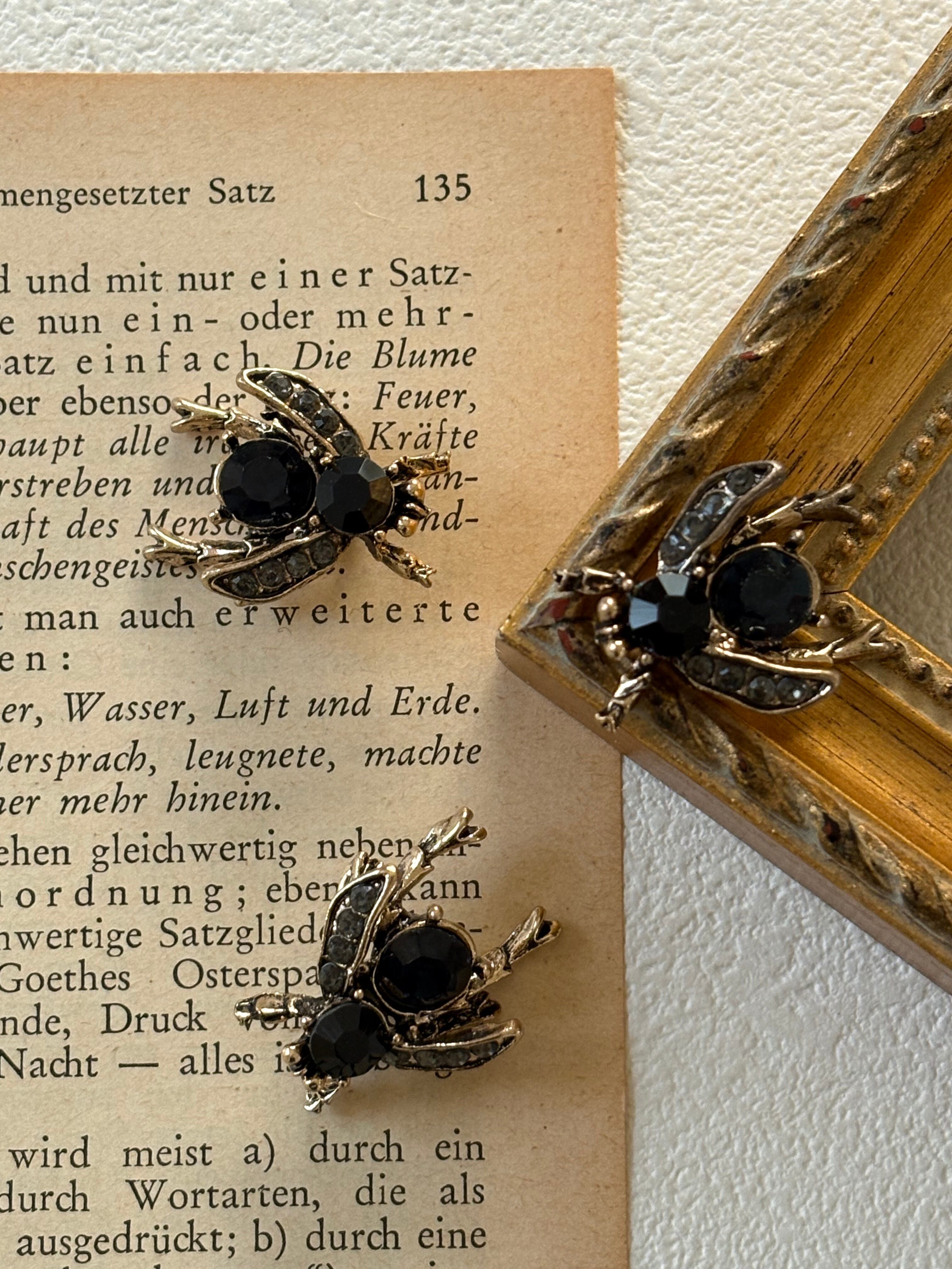 再々入荷 輸入デザインボタン アベイユ みつばち メタル×ラインストーン アクセサリーパーツ デコレーション材 カルトナージュ