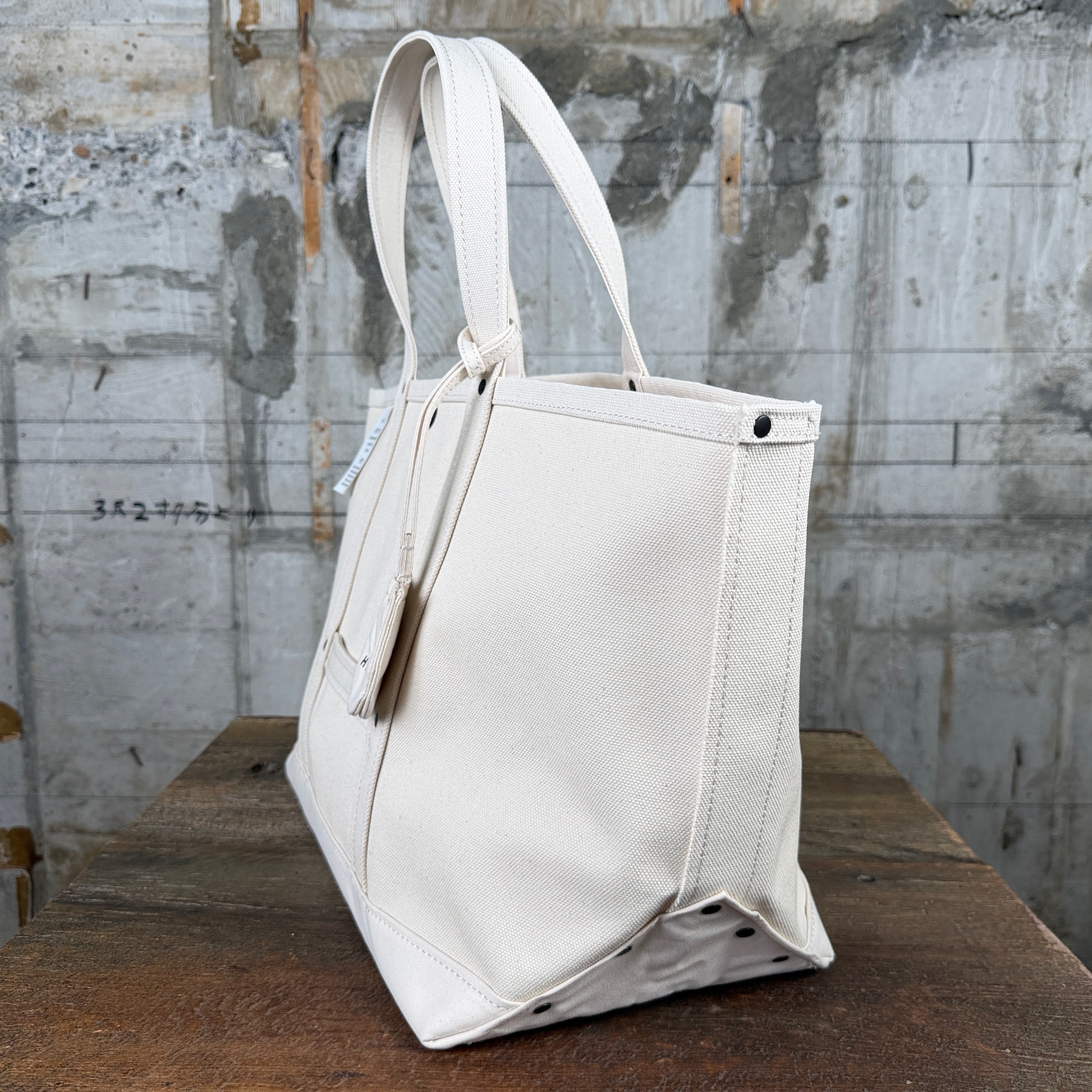 HYKE【ハイク】TOTE BAG (LARGE) (19364) | glamour online