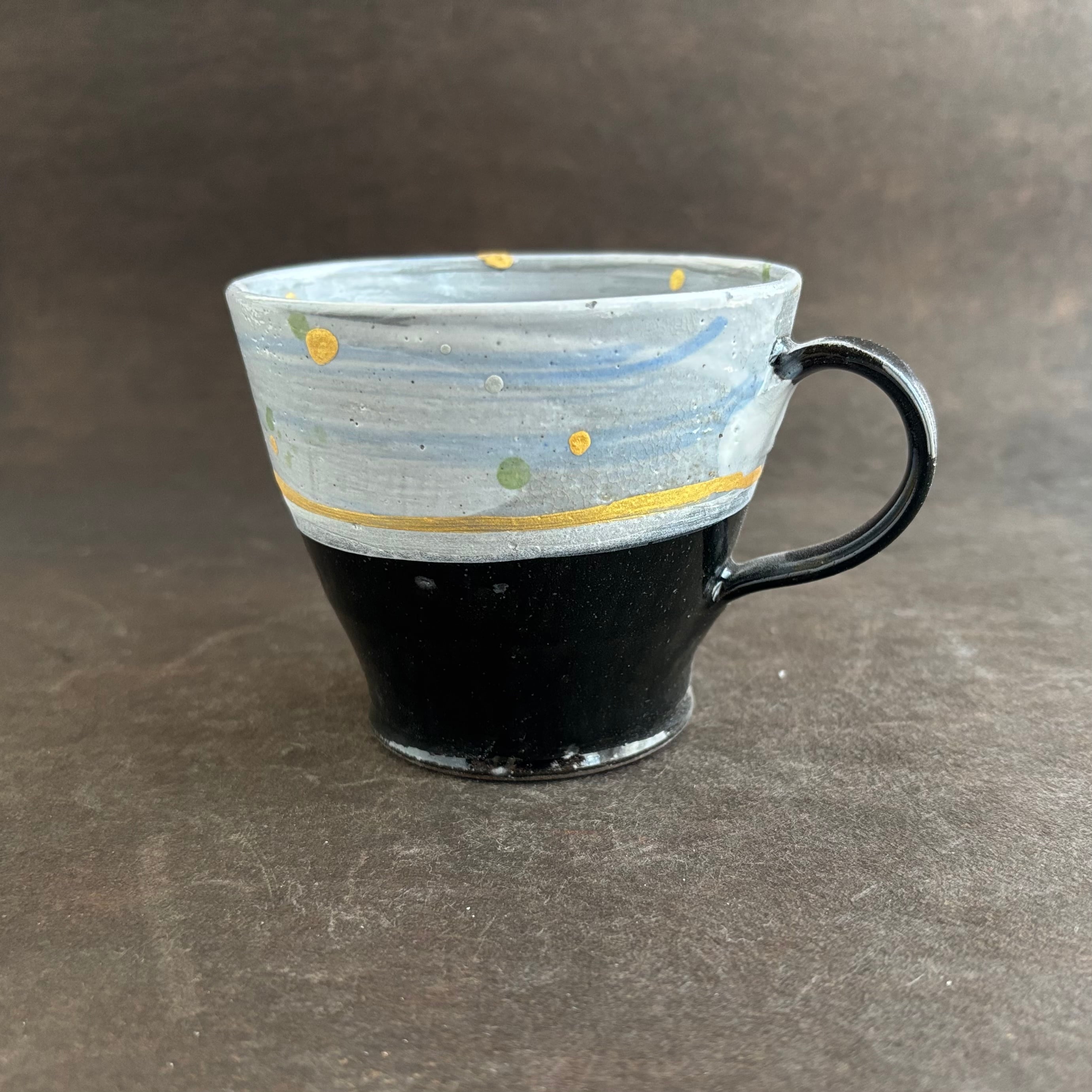 金彩空色の刷毛目　マグカップ