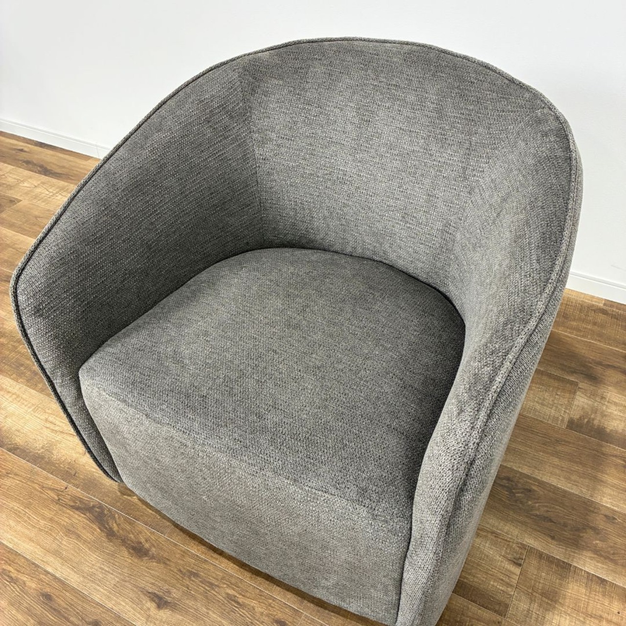 AZUMAYA 東谷 Colton コルトン ラウンジソファ 回転式 一人掛けソファ シンプル 北欧 グレー系【中古】【250サイズ】