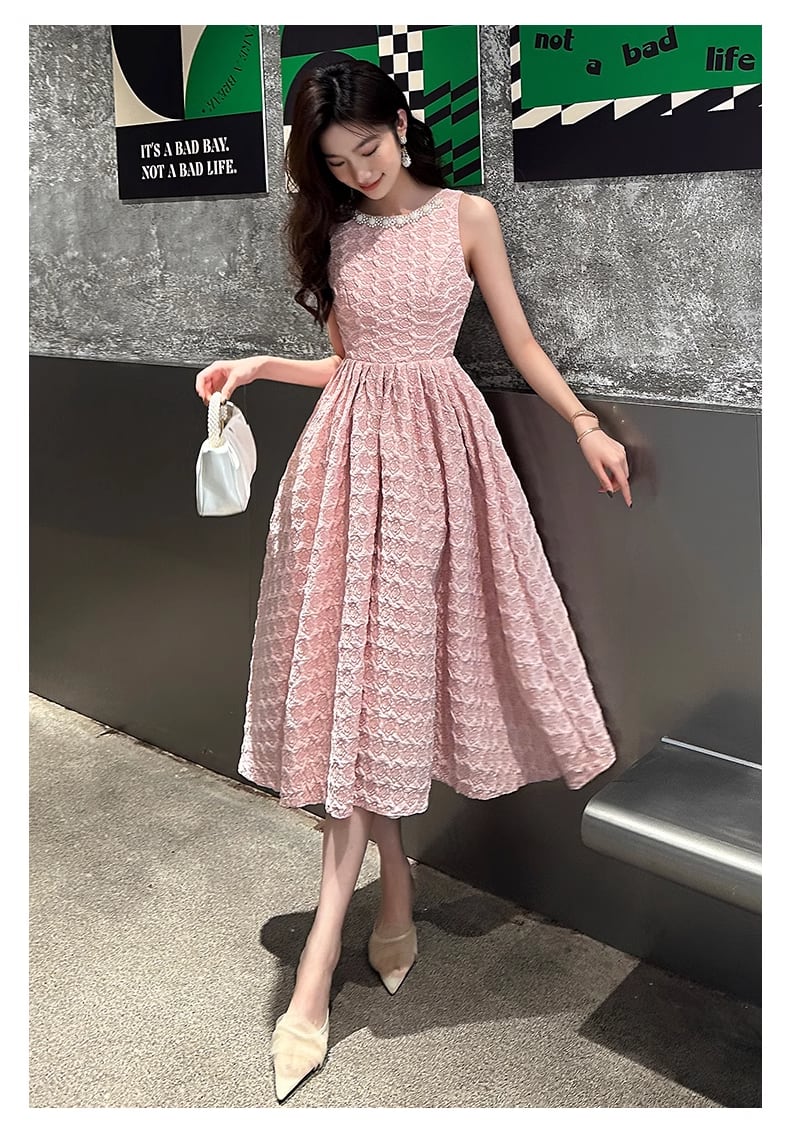 【関税込】DVF★ノースリーブ 幾何学プリント ミディドレス ピンク ラウンドネック ノースリーブ ミディドレス | she is