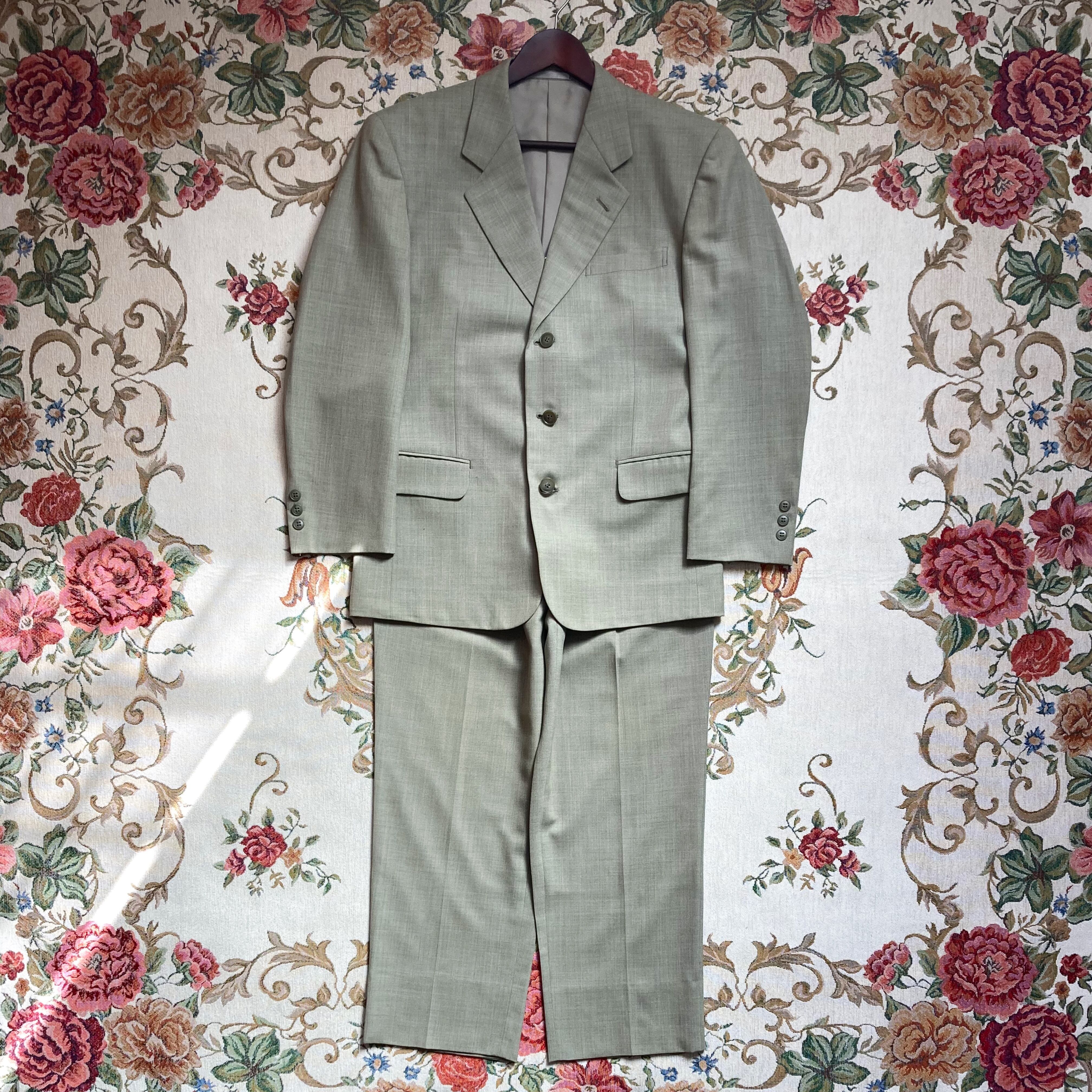 vintage retro white setup