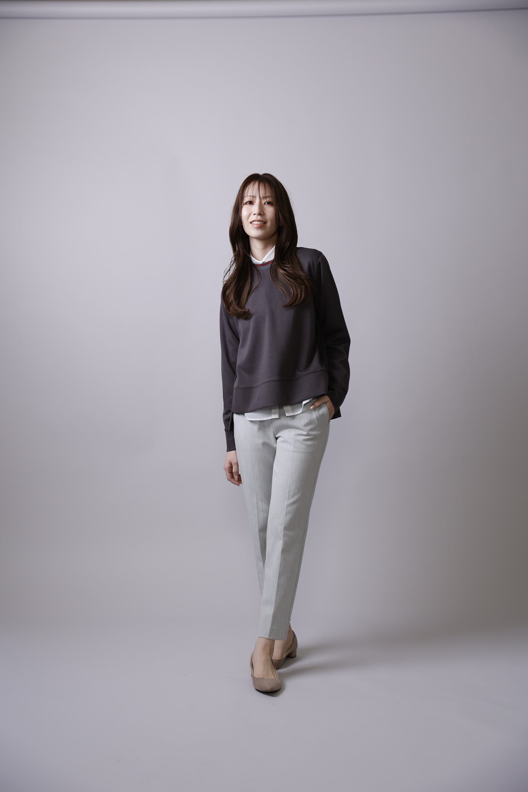 P256-22001 丸首ラインプルオーバー