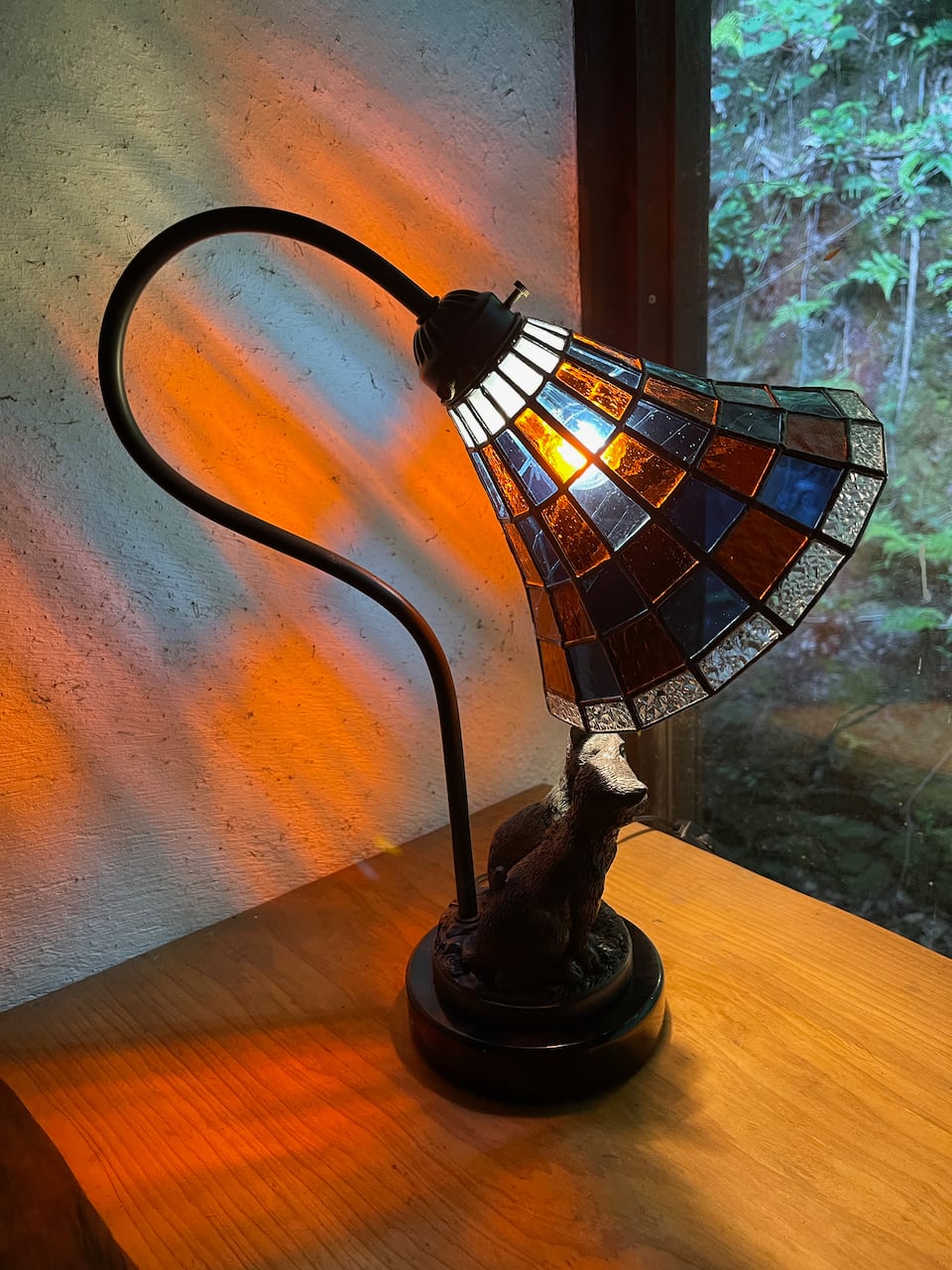 限定品】よりそいネコ（ステンドグラスのテーブルランプ） | ステンド