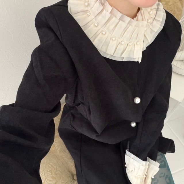 パール付き プリーツビッグカラーコート_LN03701