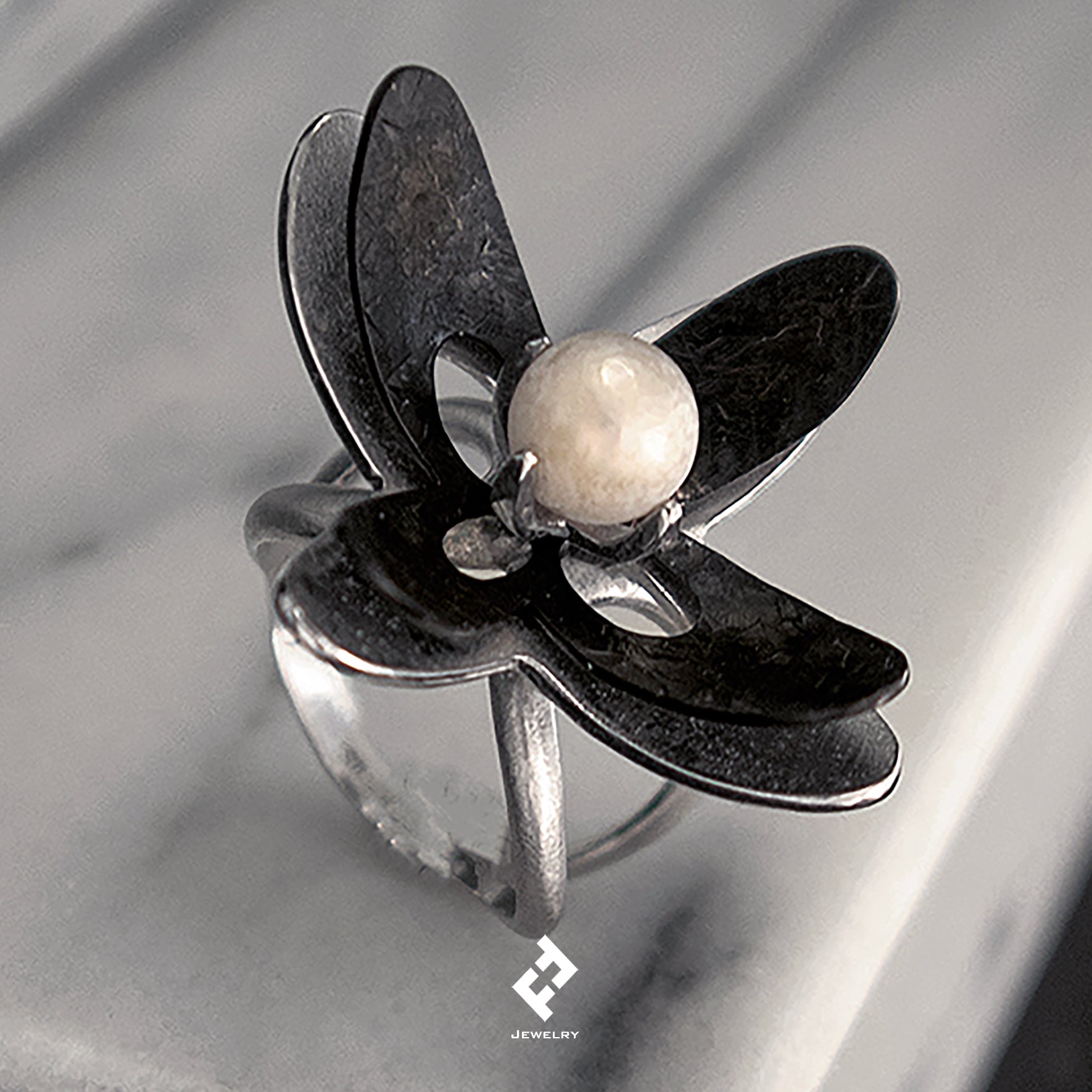 flores・リング（花びら4枚）（+black） | FELIPE FONSECA jewelry