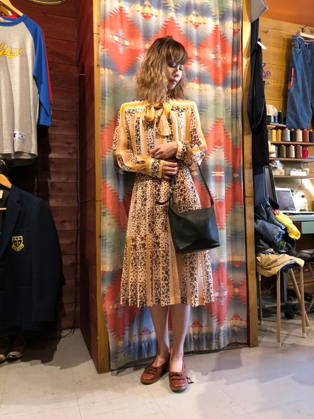 古着 ベージュ コーデュロイ リーバイス551 サイズ ウエスト70センチ Levis 551 Corduroy Pants 陽気な古着屋frank