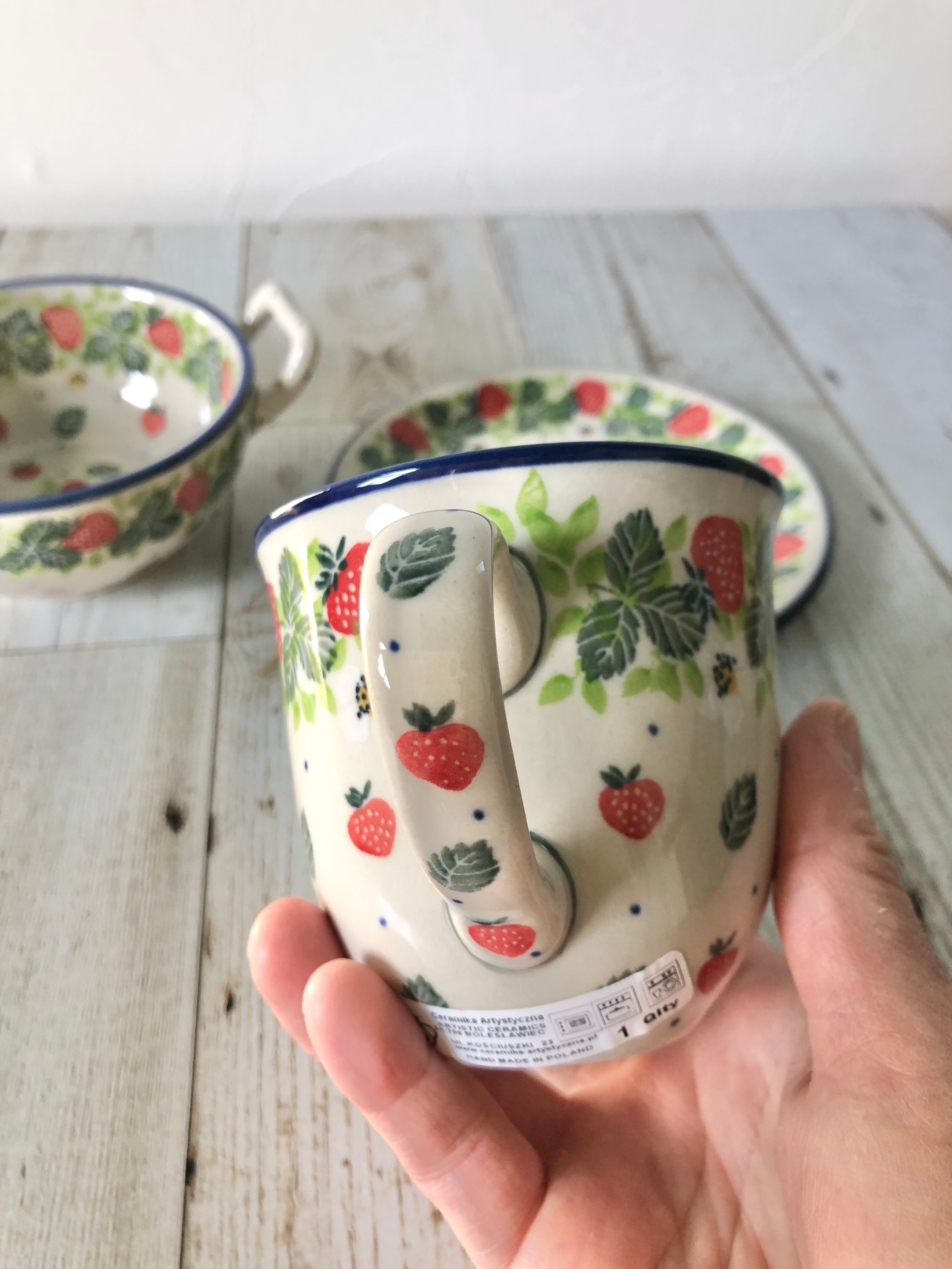 ☆ポーリッシュポタリー☆いちご カップ&ソーサー ボレスワヴィエツ