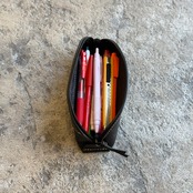 ファスナーペンケース フリーカット