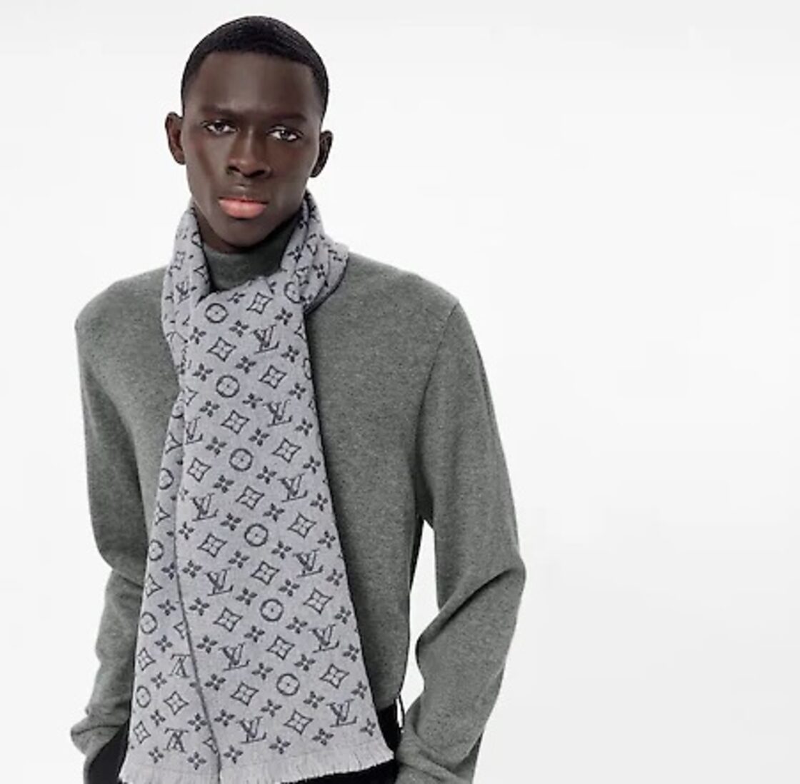 LOUIS VUITTON ルイヴィトン エシャルプ・モノグラム クラシック  