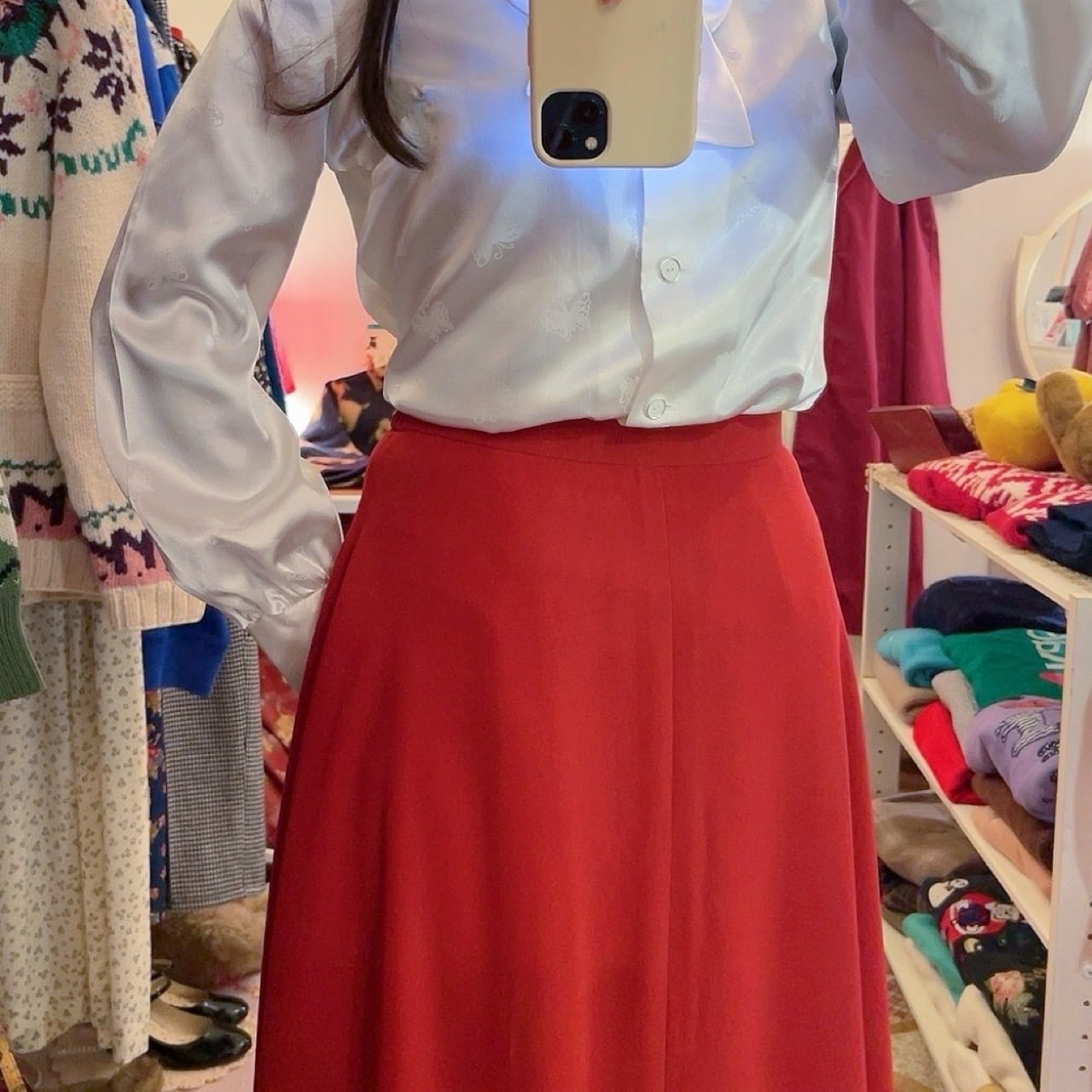 red seams flare skirt