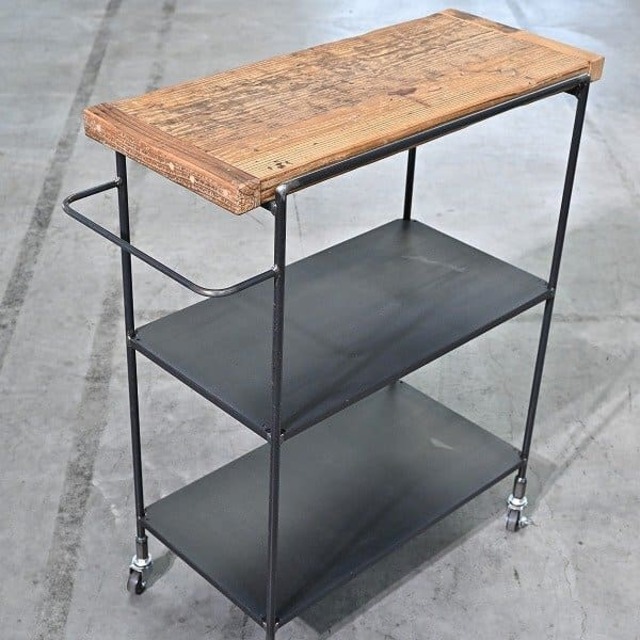 展示品 杉山製作所 6万「ファクト」ワゴン 杉古材 無垢 アイアン脚 キャスター インダストリアル ブルックリンスタイル FACT【中古家具/中古インテリア/USED家具ユーズド家具/リサイクル】