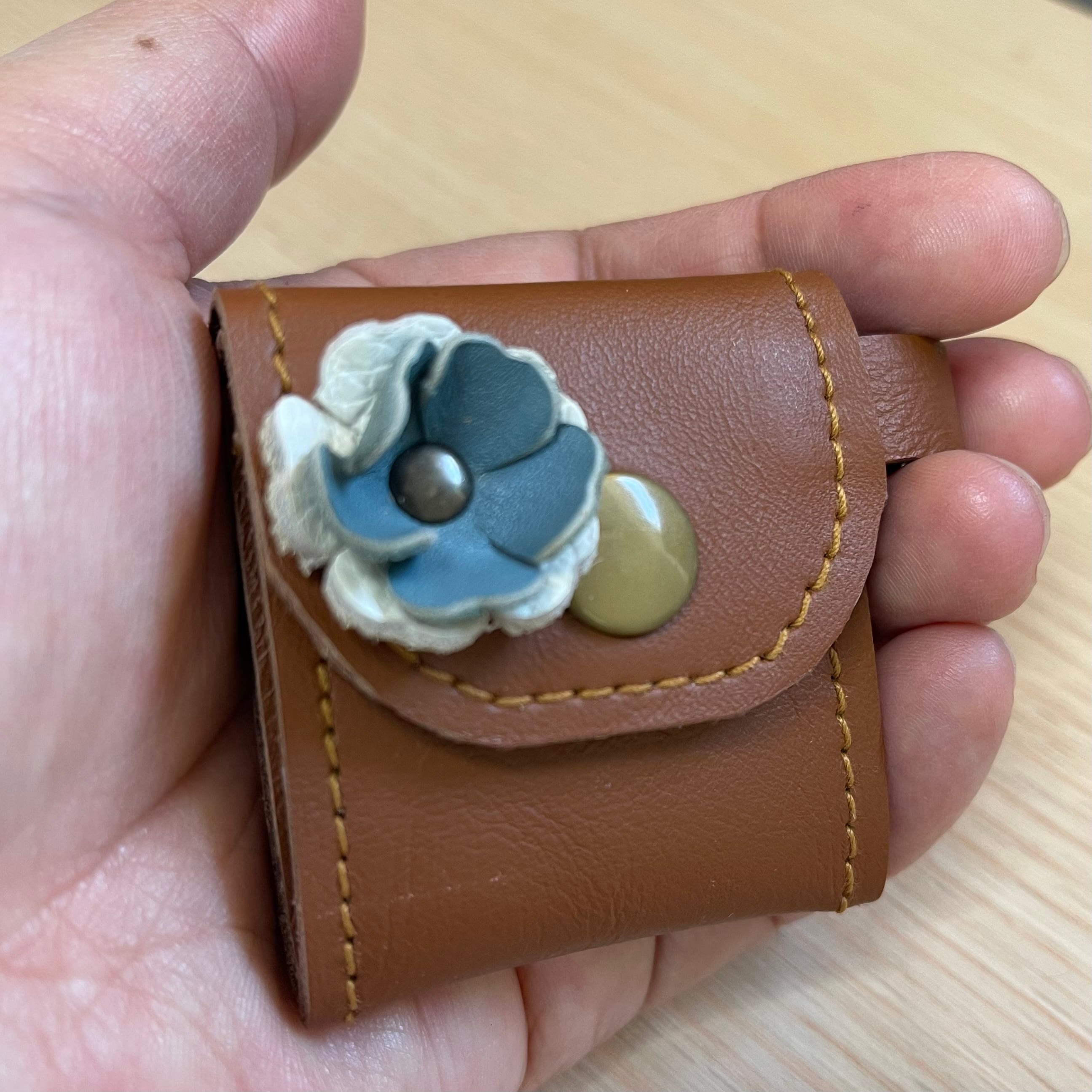 革小物 革花キーホルダー1つ レザークラフトハンドメイド KY01