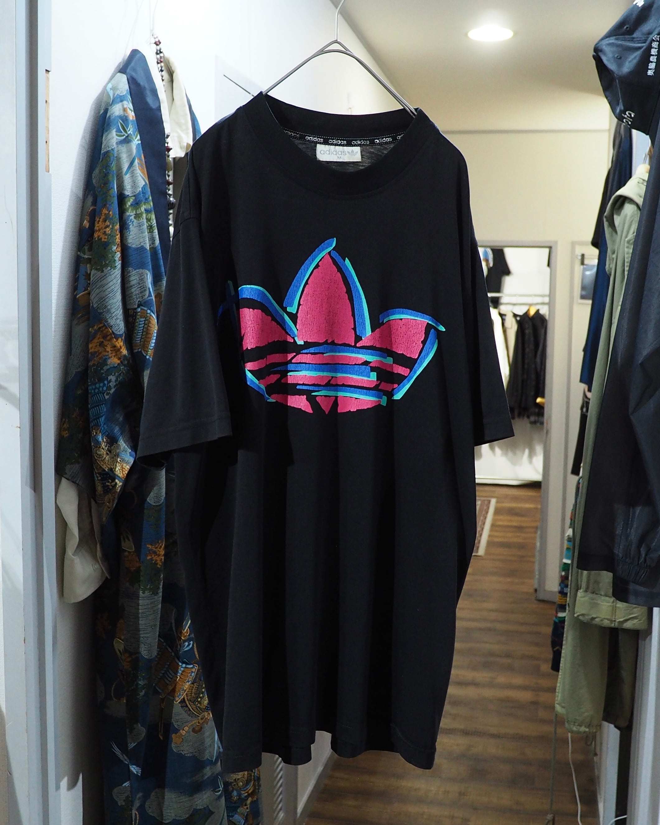 1990s " Old adidas " Neon Trefoil Logo printed vintage SS Tee