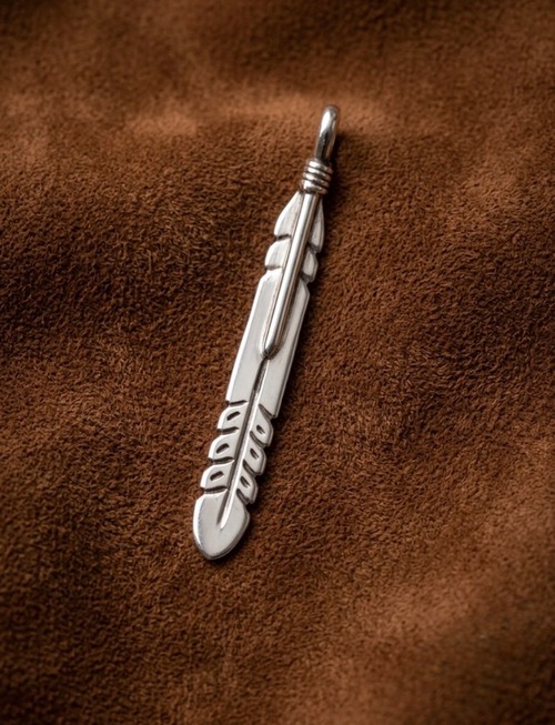 【Navajo】Silver Feather Pendant / Anne Valencia