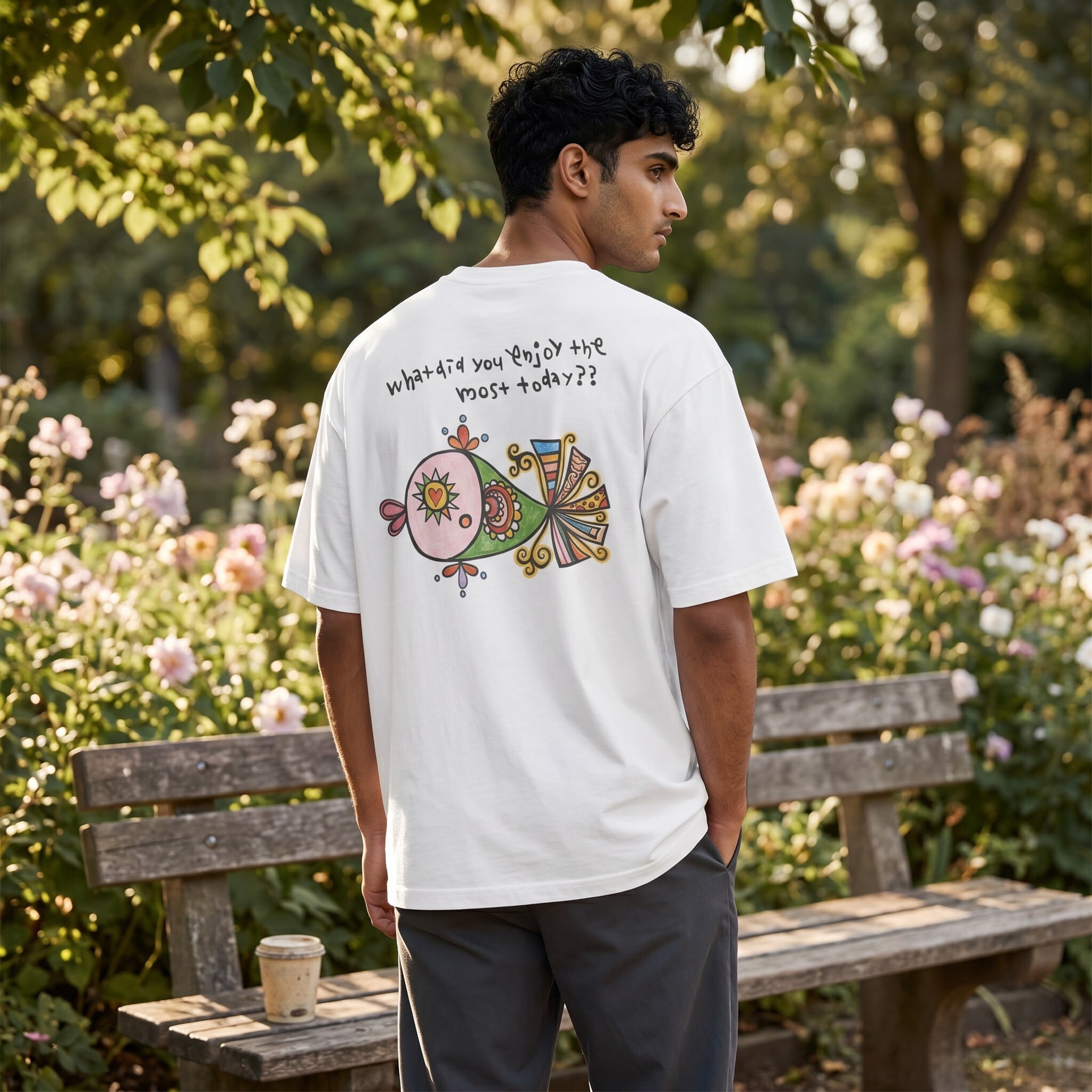 pipi オリジナルTシャツ 【ホワイト】今日何が一番楽しかった? | pipi