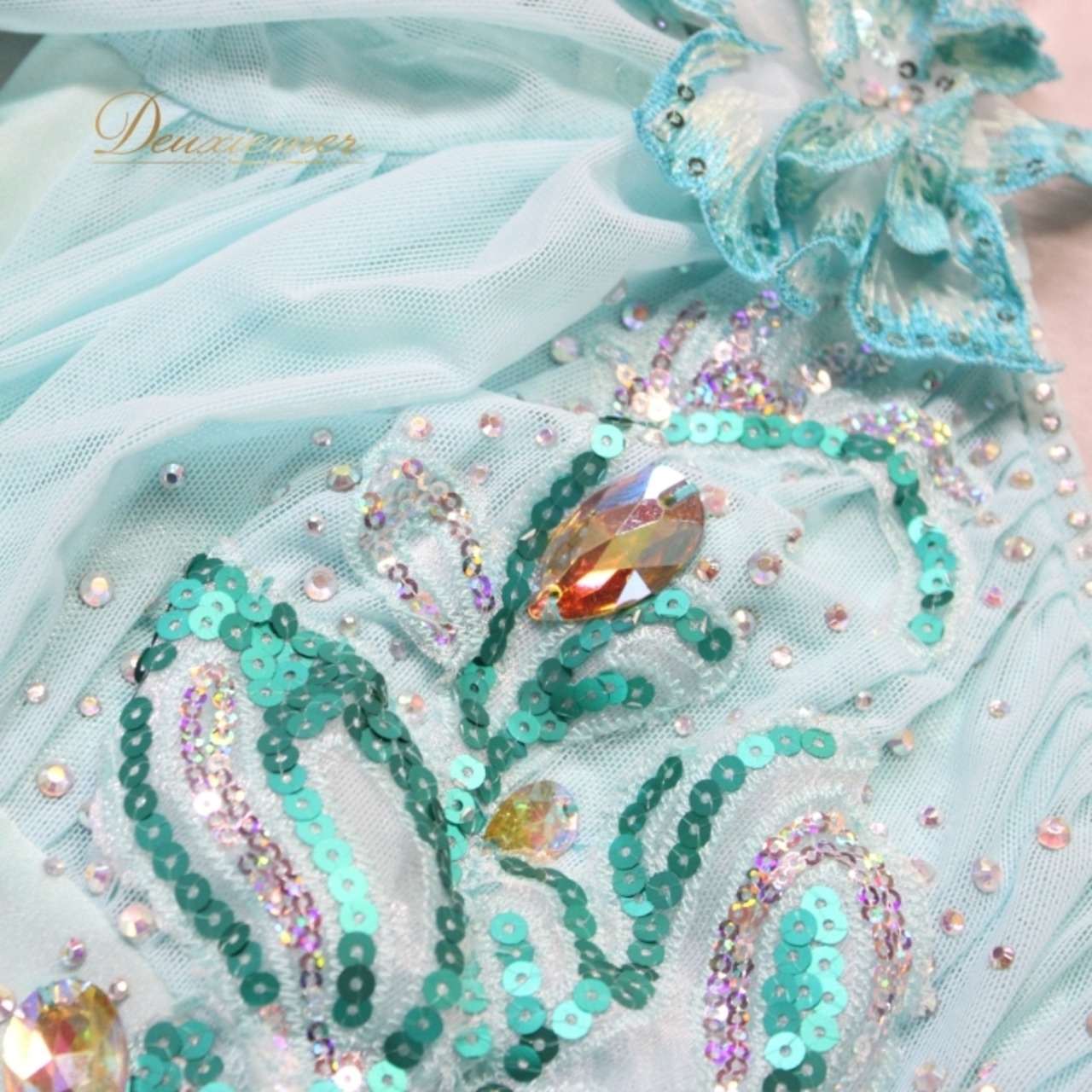 社交ダンス 衣装 スタンダード ドレス ワンピース パーティドレス Create-Sun クリエイトサン ライトブルー系 水色 レース 派手 発表会 ラインストーン フロート ふんわり広がる シルエット エレガント 夏用 高品質 伸縮性 発表会用 フェスティバル 洋服 レディース スマートカジュアル 動きやすい