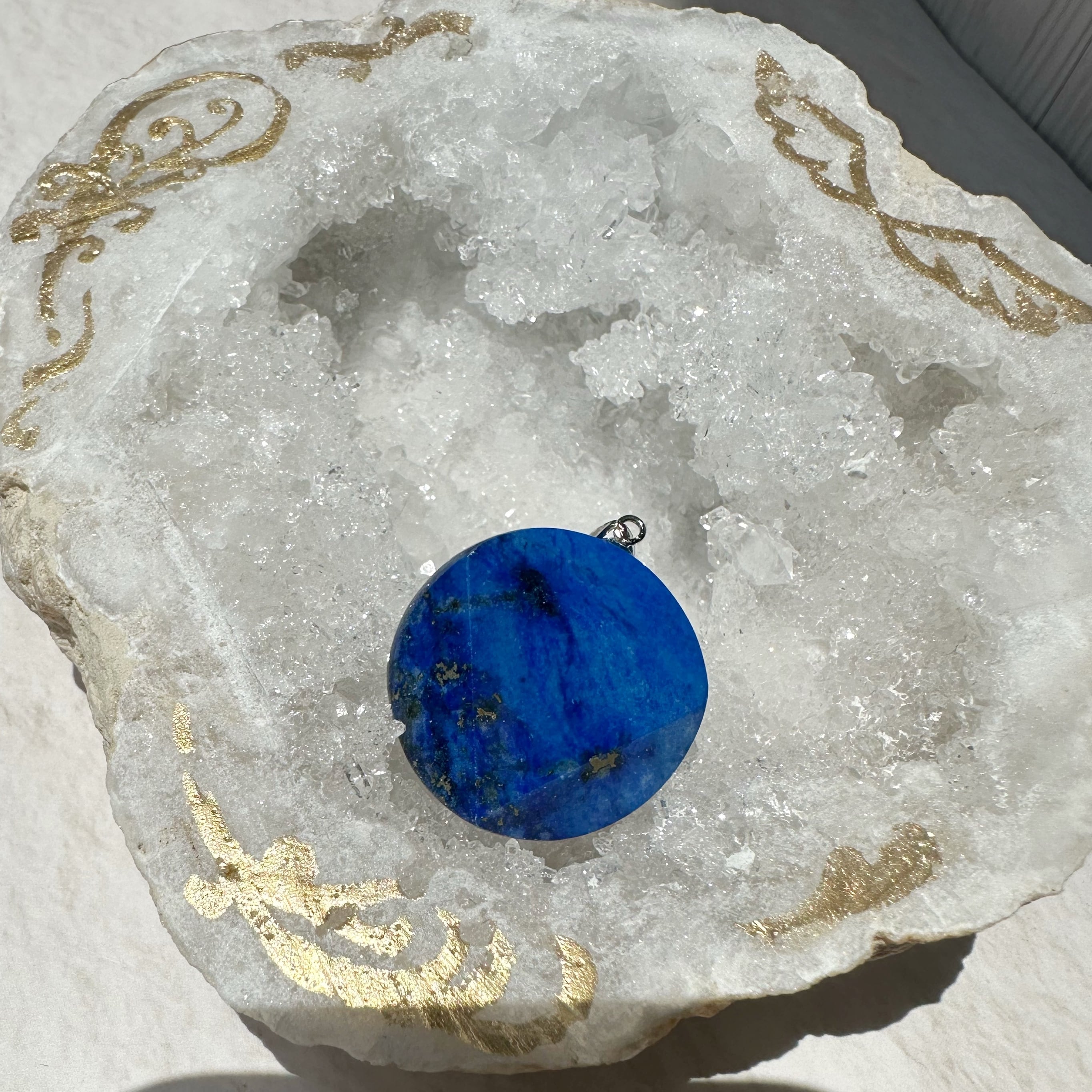 豊かさの象徴】高品質 ラピスラズリ 六芒星「フェオ」ペンダントトップ