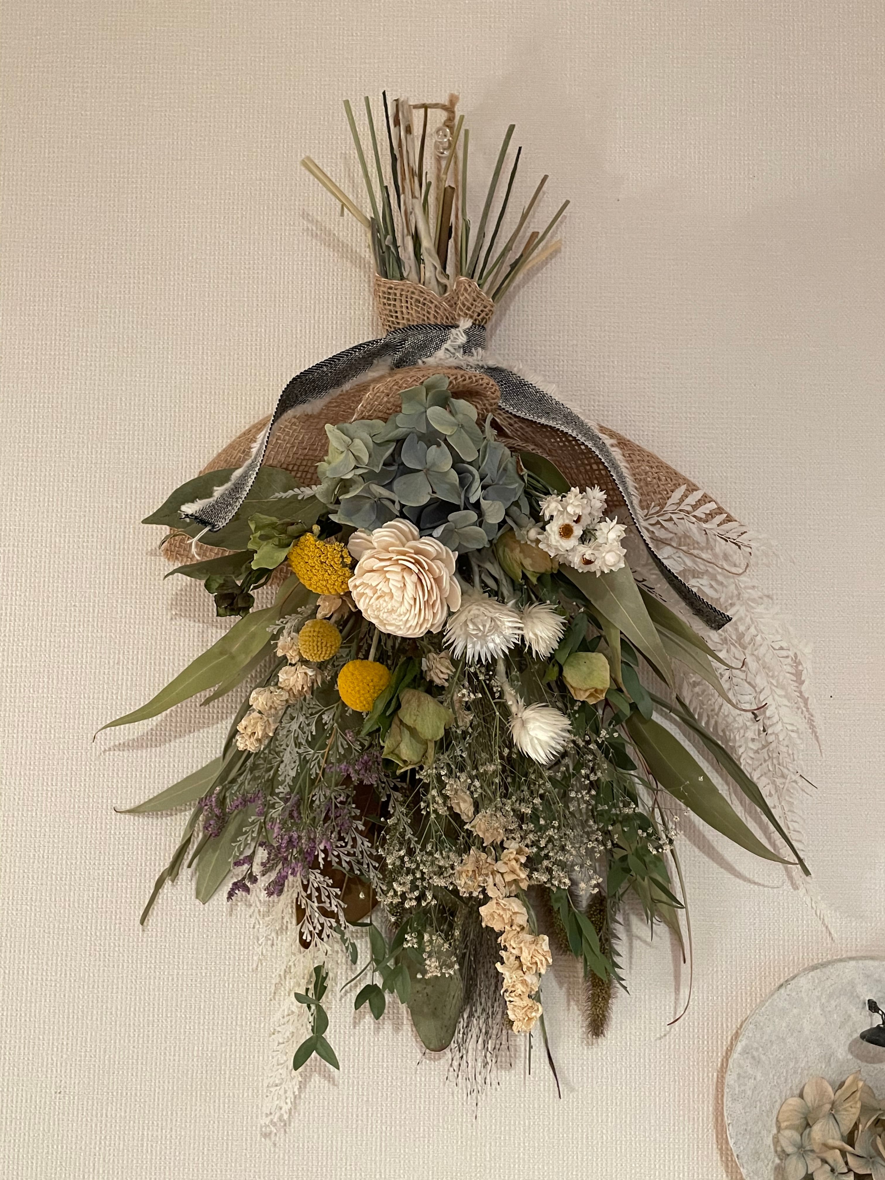 Sold】ホワイトスワッグ 造花リボンレース