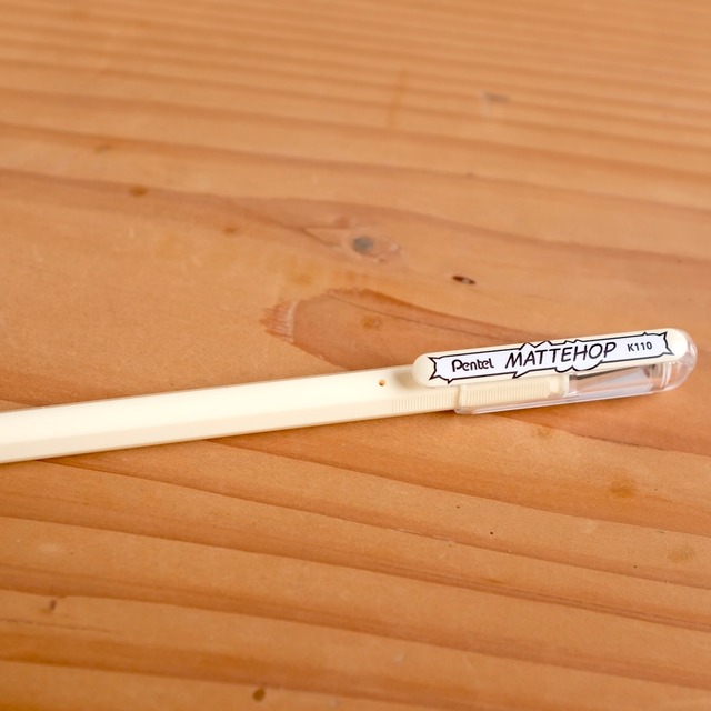 ボールペン「MATTEHOP・アイボリーホワイト」