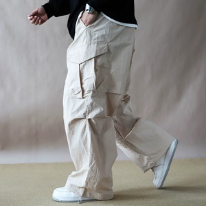 Wide cargo parachute pants 1409