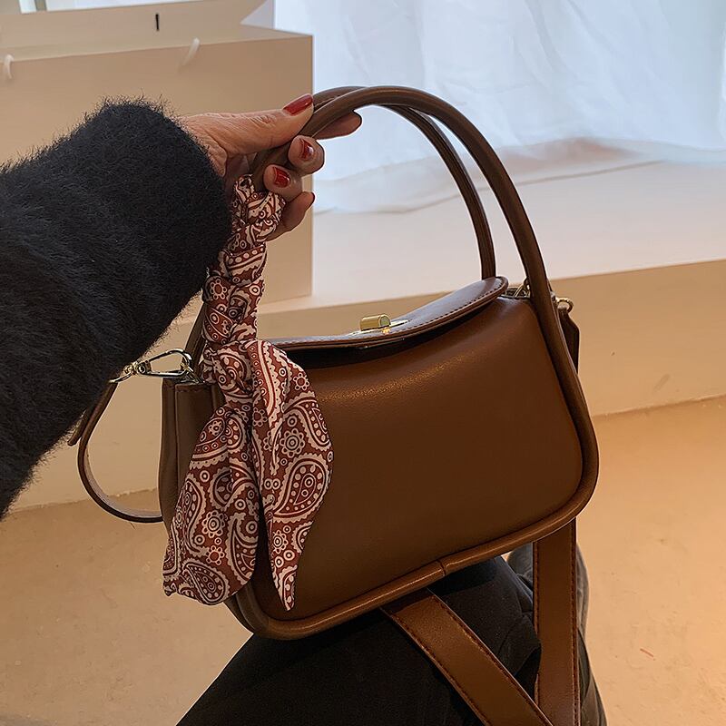 スタンダードオータムウィンタースタイル レトロ 秋物 冬物 メッセンジャーバッグ Tiancai_Wing_Bag73932066434