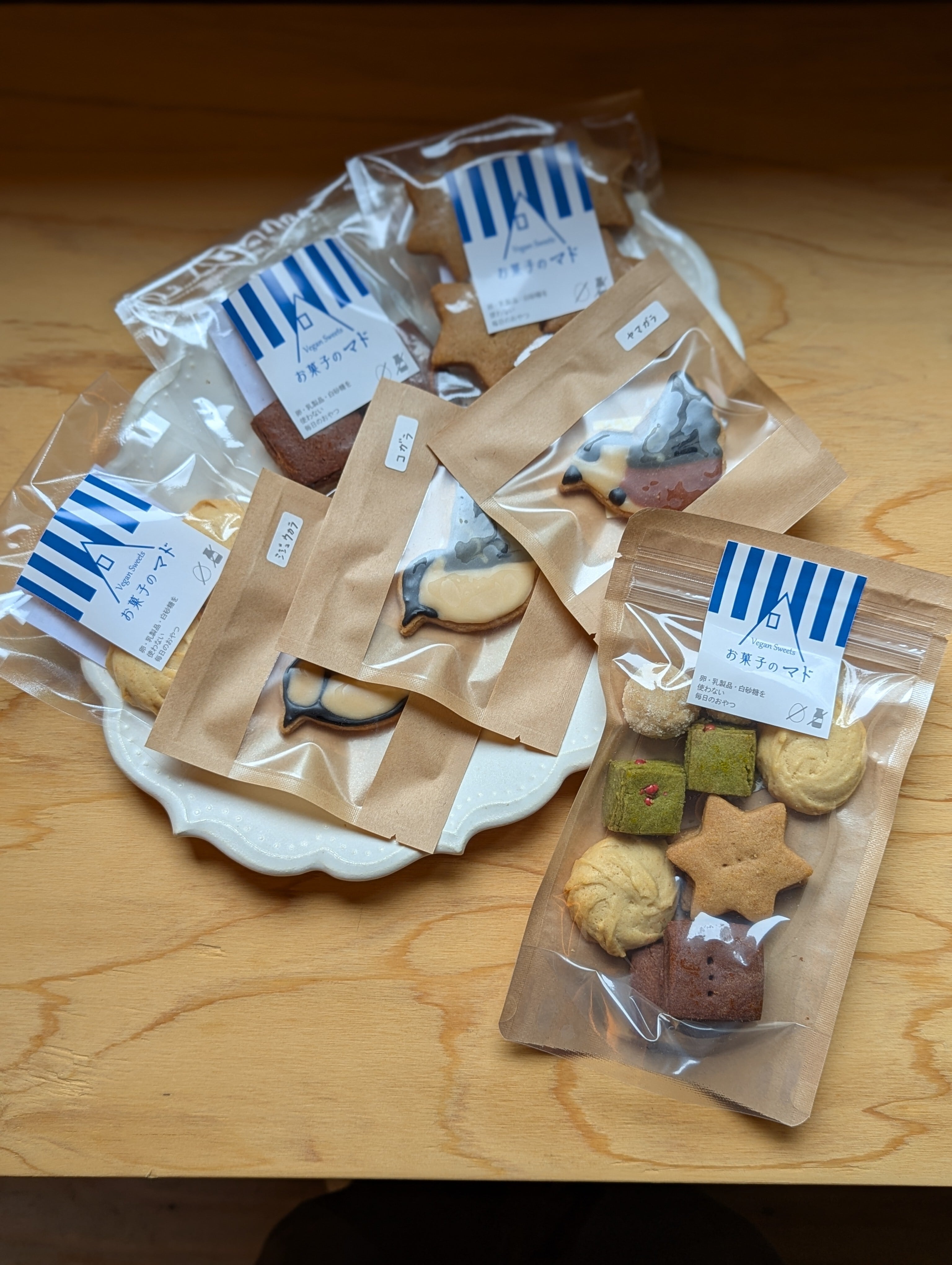 お菓子のマド