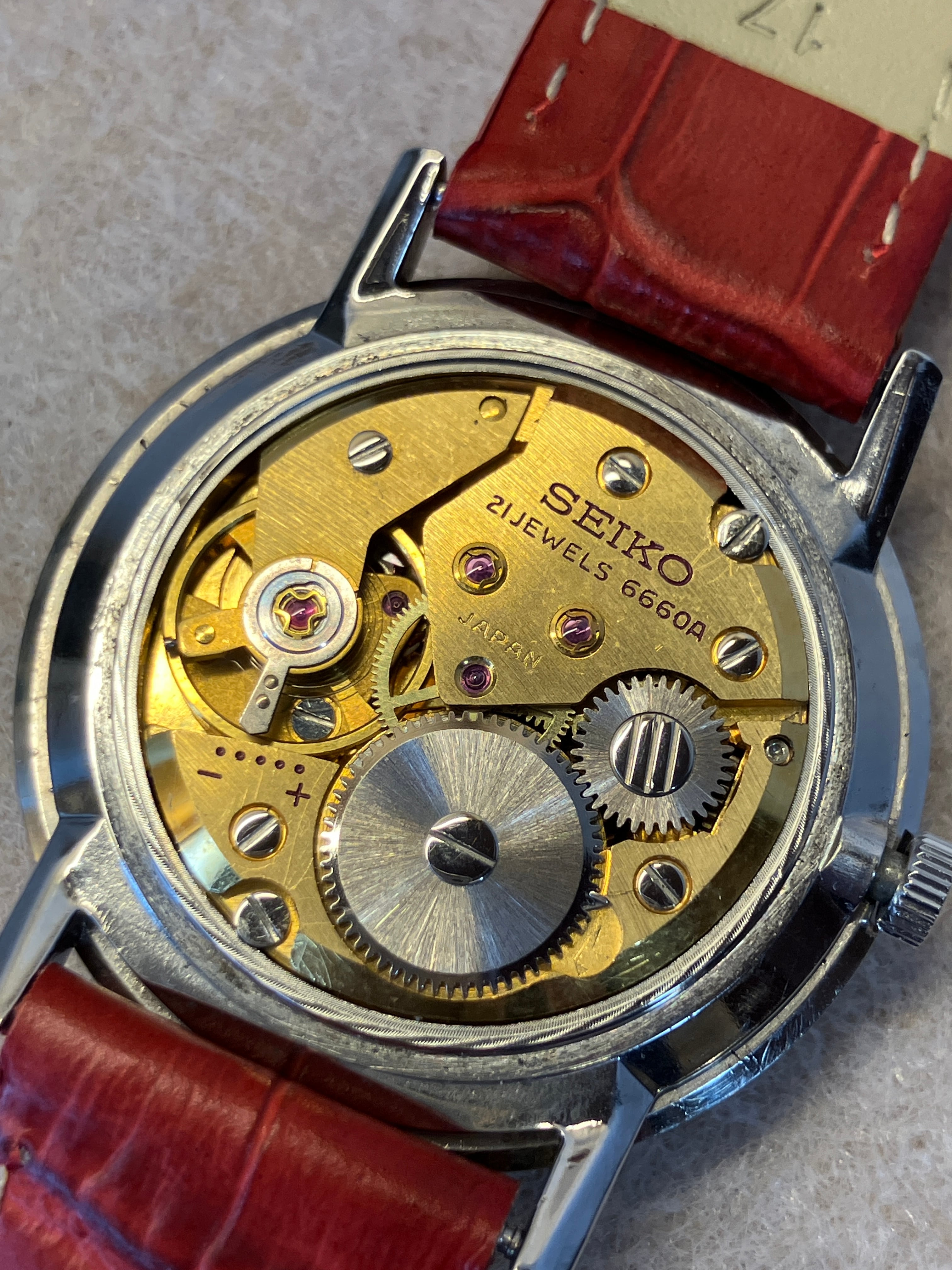 1966年8月製】SEIKO 6660-7020 ／手巻き 銀文字盤 /還暦 ｜販売中 | PAY ID
