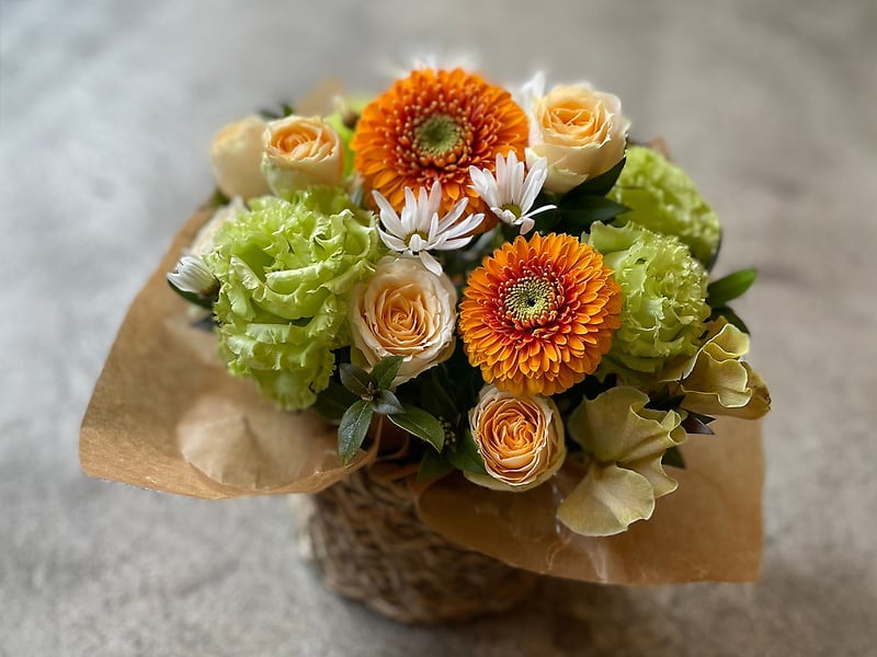 ペットのお悔やみに人気のビタミンカラー「シトロン」【アレンジメント】