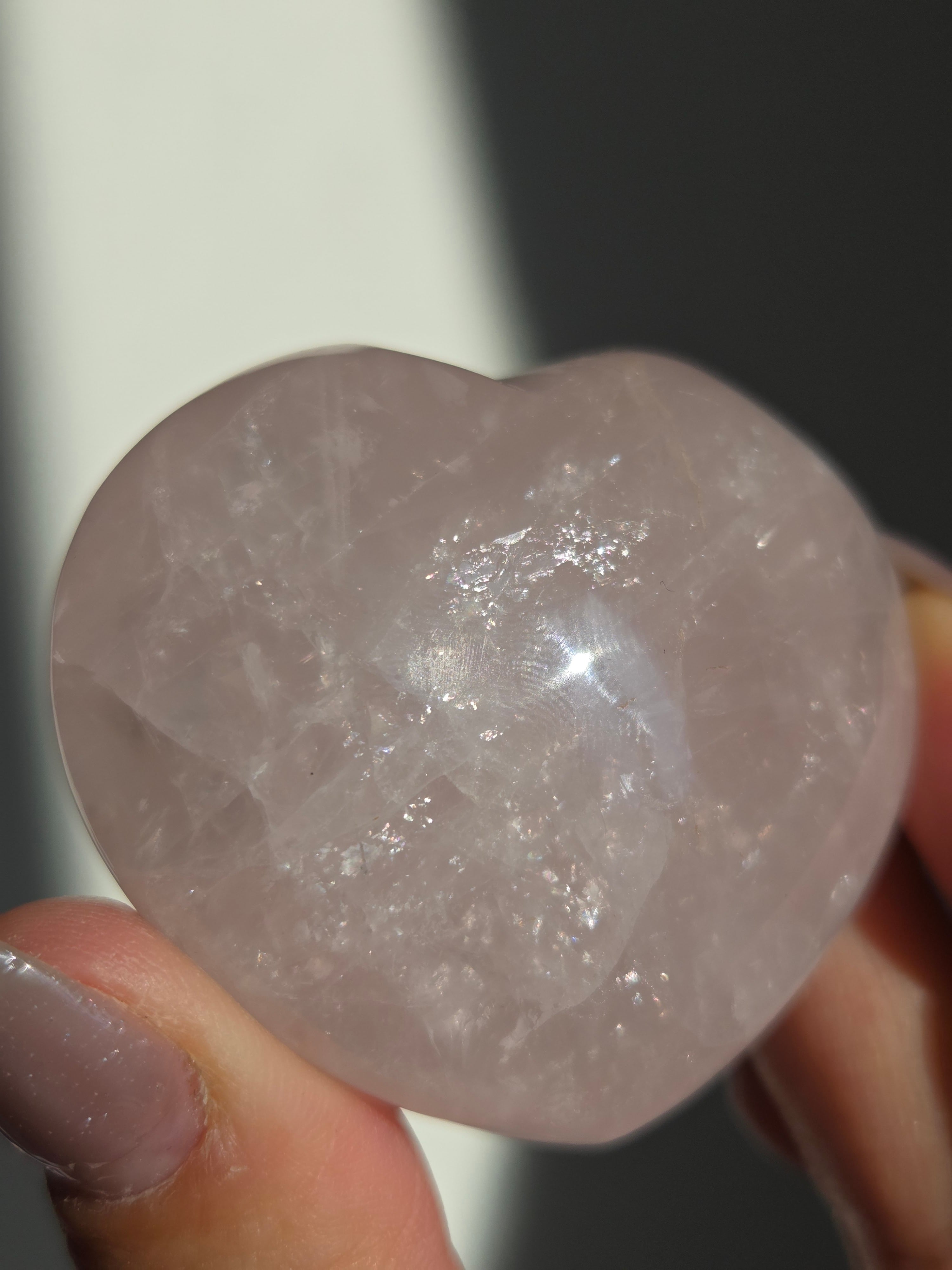 マダガスカル産　ローズクォーツ　パーム マダガスカル産ローズクォーツハートパーム | HugStones