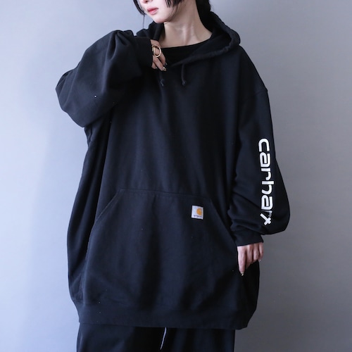 "carhartt" sleeve printed design XXXXL super over silhouette parka