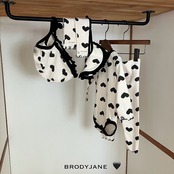 韓国子供服 / 26Autumn / 〖取寄〗Brodyjane / ブラックハートボネット / ベビー服 / 赤ちゃん服 / 帽子 *FREE*