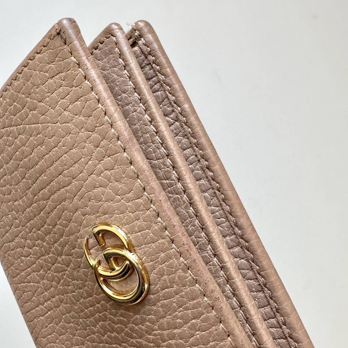 グッチ GUCCI 二つ折り財布 GGマーモント ベージュ系 | 万福財布