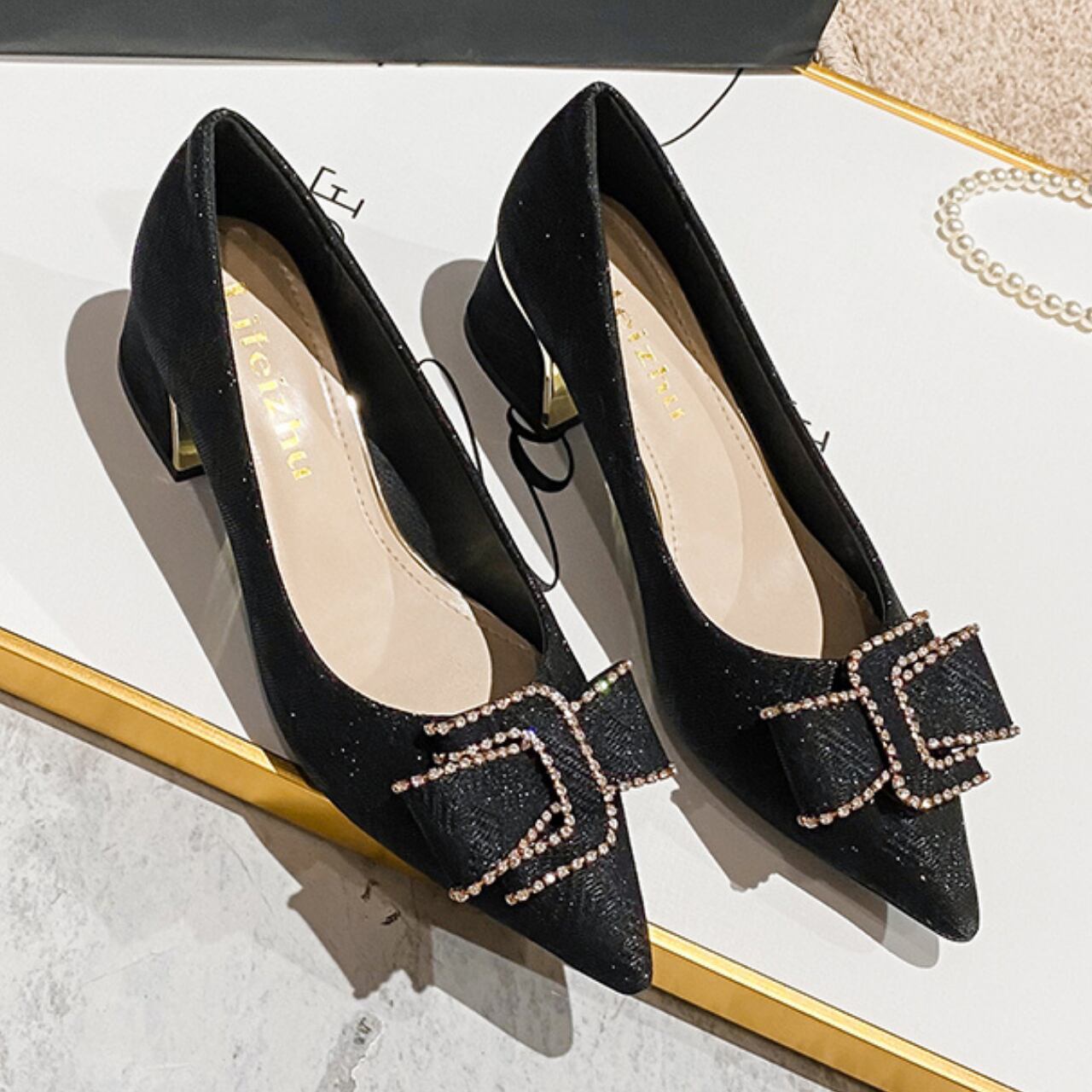 リボン ベルト ヒール パンプス-ブラック