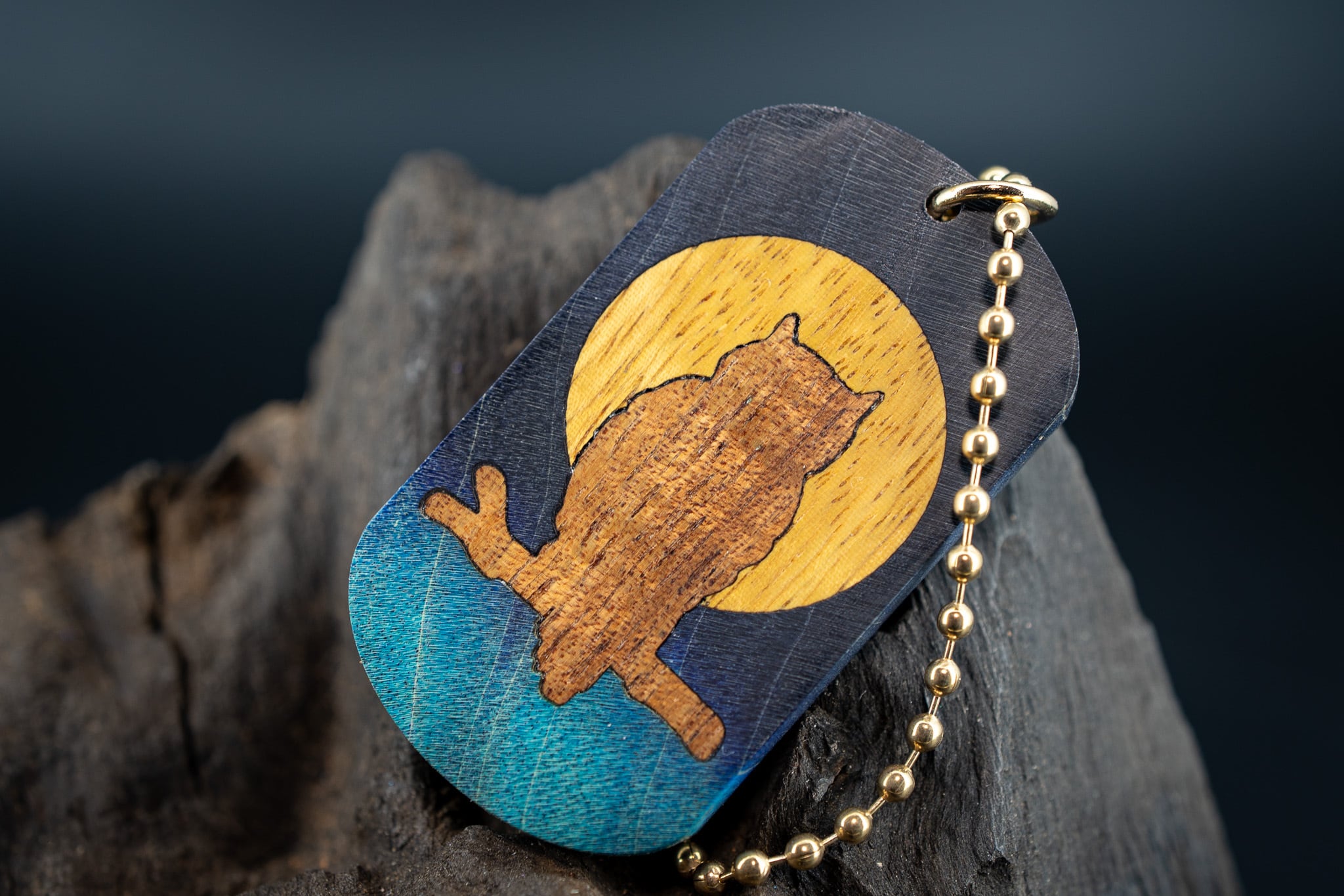 【カナダの象徴】ハードメープル スタビライズウッド ドッグタグ 象嵌 夜とミミズク