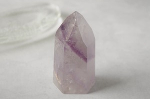 外で働くお母さんを癒やす石４