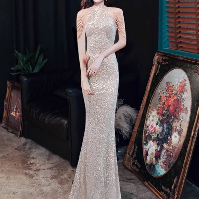 数量限定【１週間以内に発送】＜Mサイズ＞ホルターネックスパンコールドレス　3color　D1323