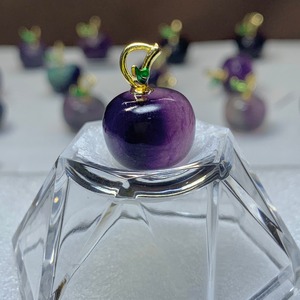 44.フローライトりんご・ペンダントトップ