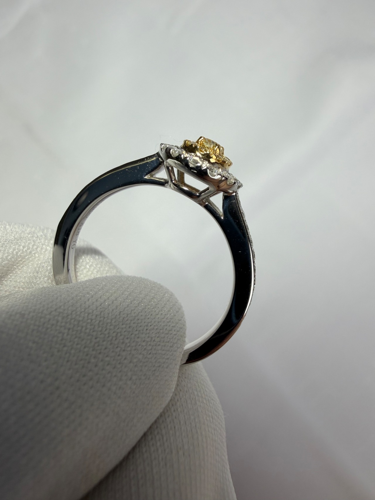 天然イエローダイヤモンド(0.1ct)リング/PT900・K18YG