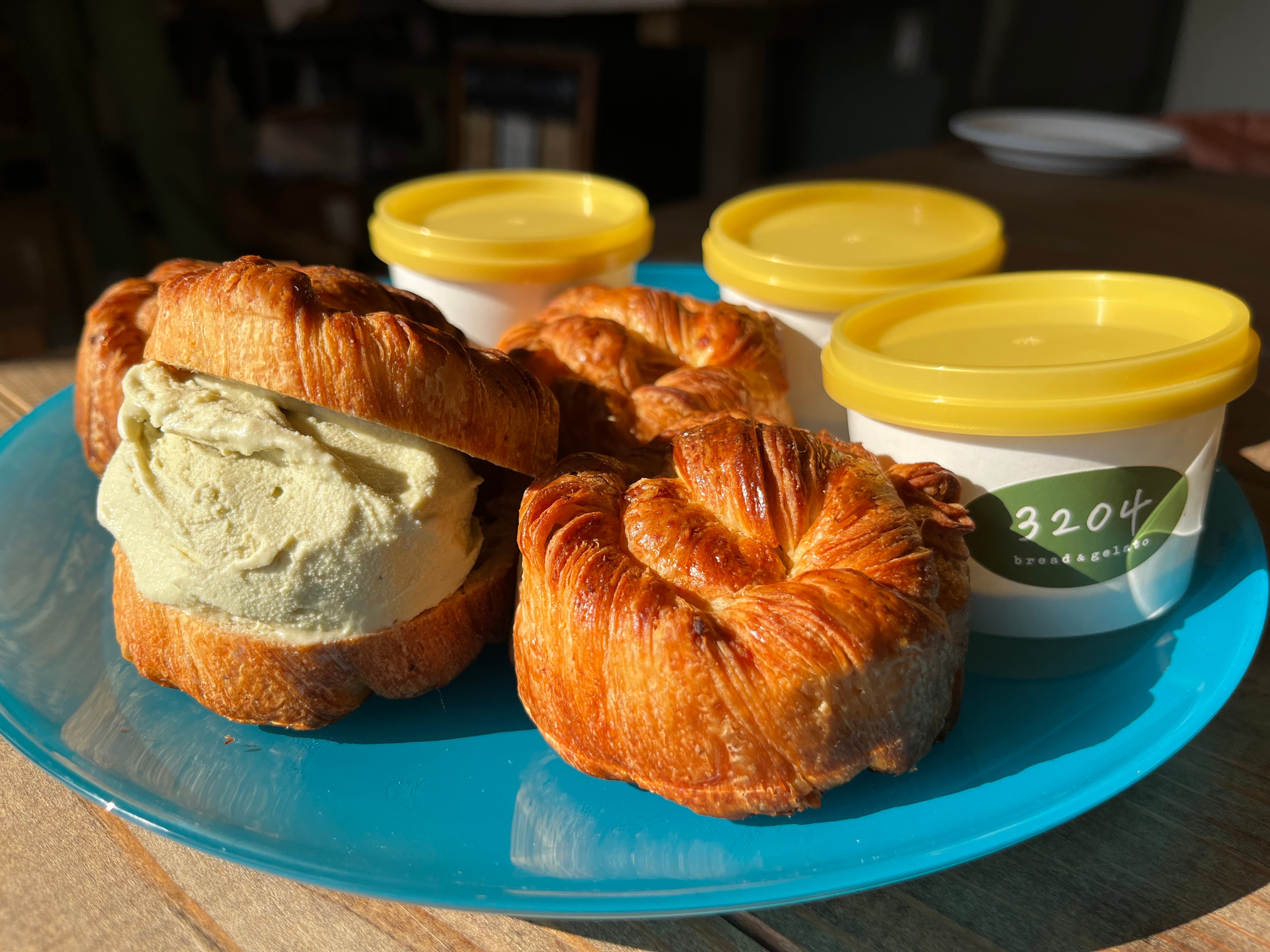 デニッシュコンジェラートセット | 3204 bread&gelato