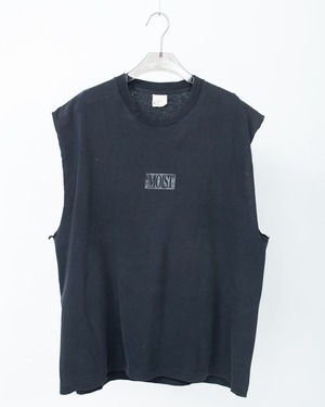 good fade both side print sleeve less T-shirt "MOIST"