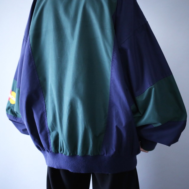 "Master Card" green × navy bi-color switching half-zip pullover