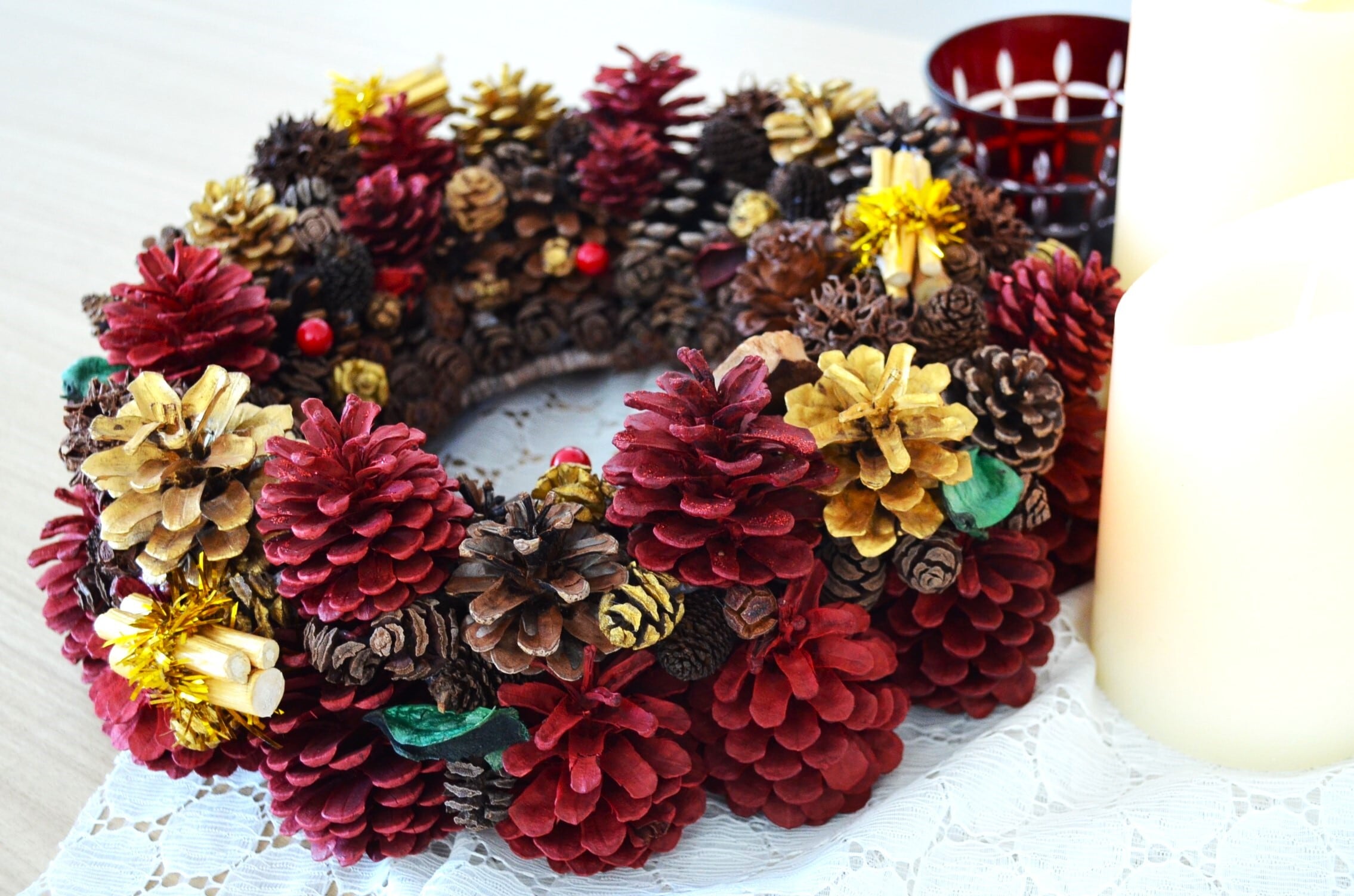 【ハンドメイド】木の実リース　インテリアオブジェ　額 ハンドメイド】木の実リース インテリアオブジェ 額 【公式通販】