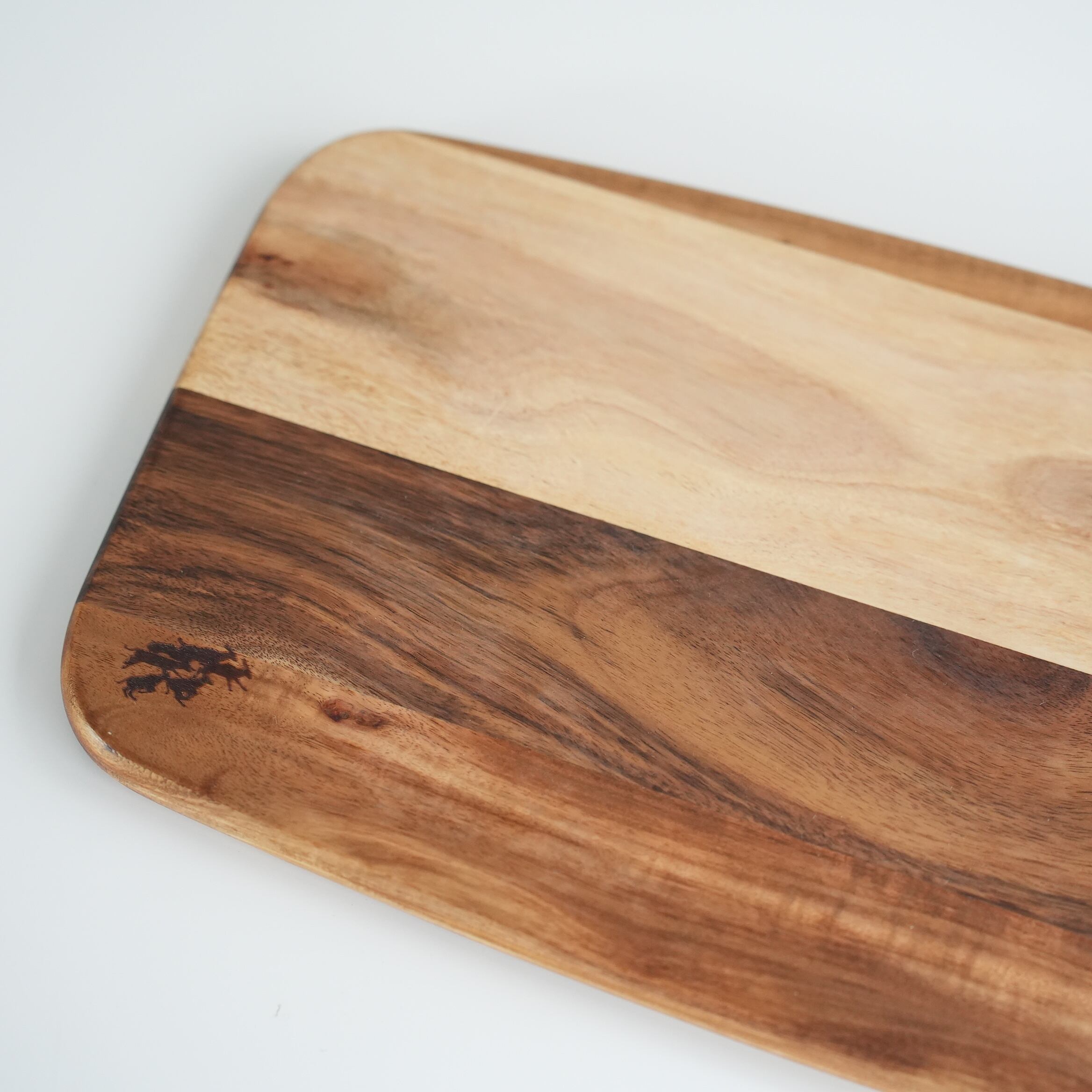 Acacia Cutting Board L LAND Lifestyle Shop