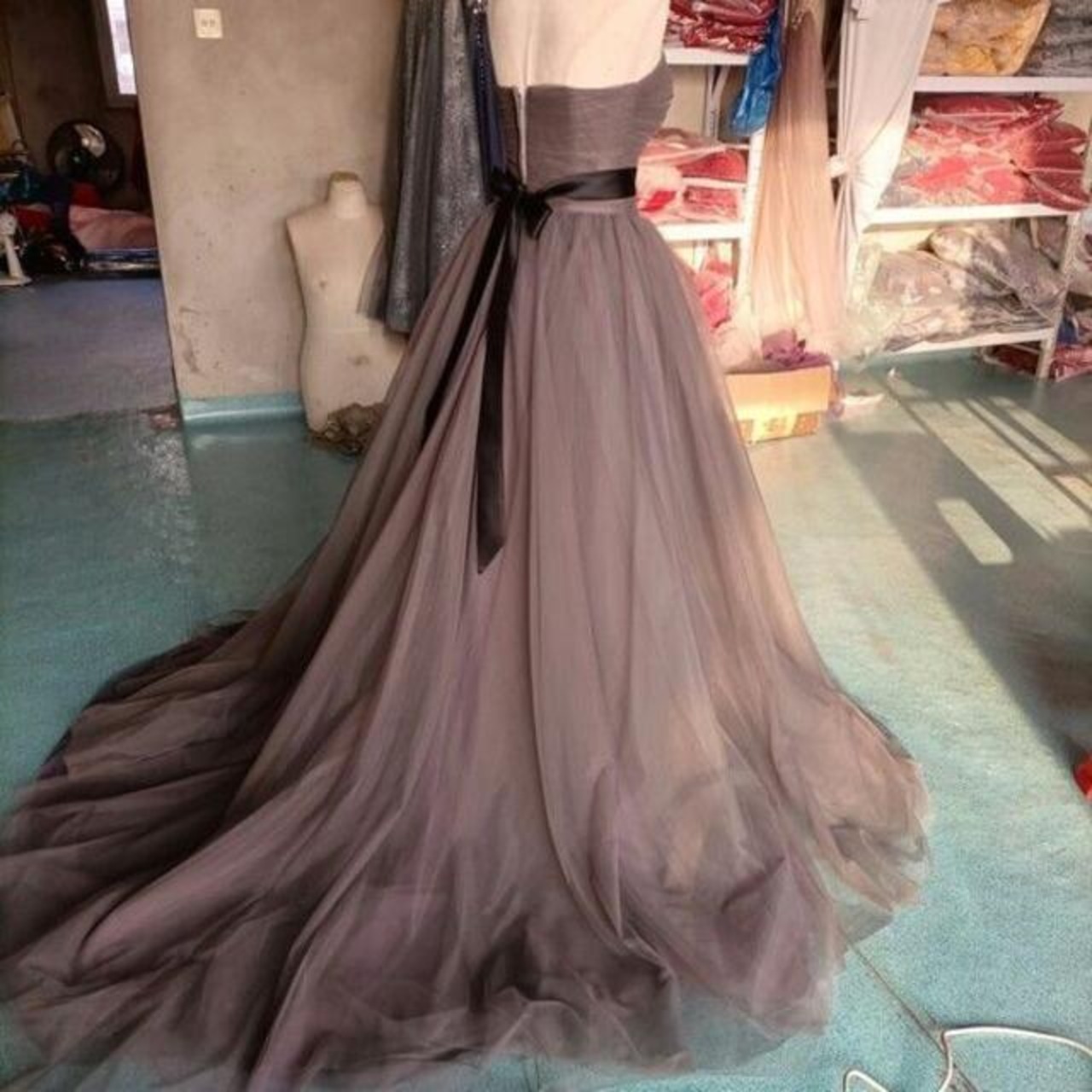 高品質！茶色カラードレス トレーン 取り外しオフショルダー サッシュ  