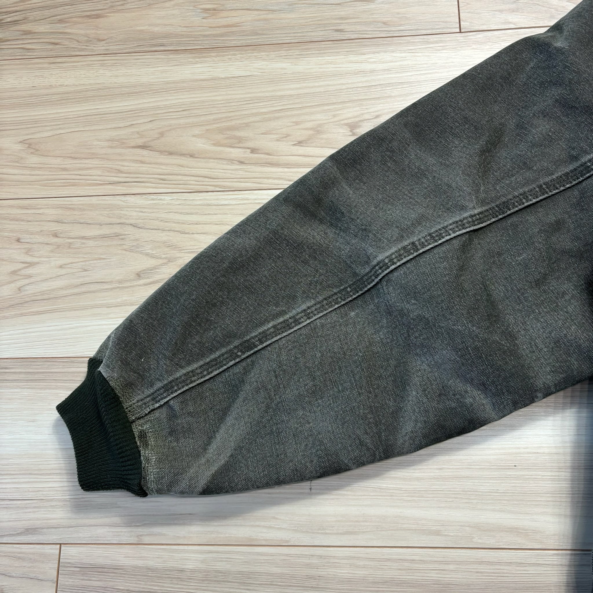 372c【希少モスグリーン】カーハート☆革ロゴキルティング アクティブジャケット Carhartt アクティブジャケット XL モスグリーン 裏地