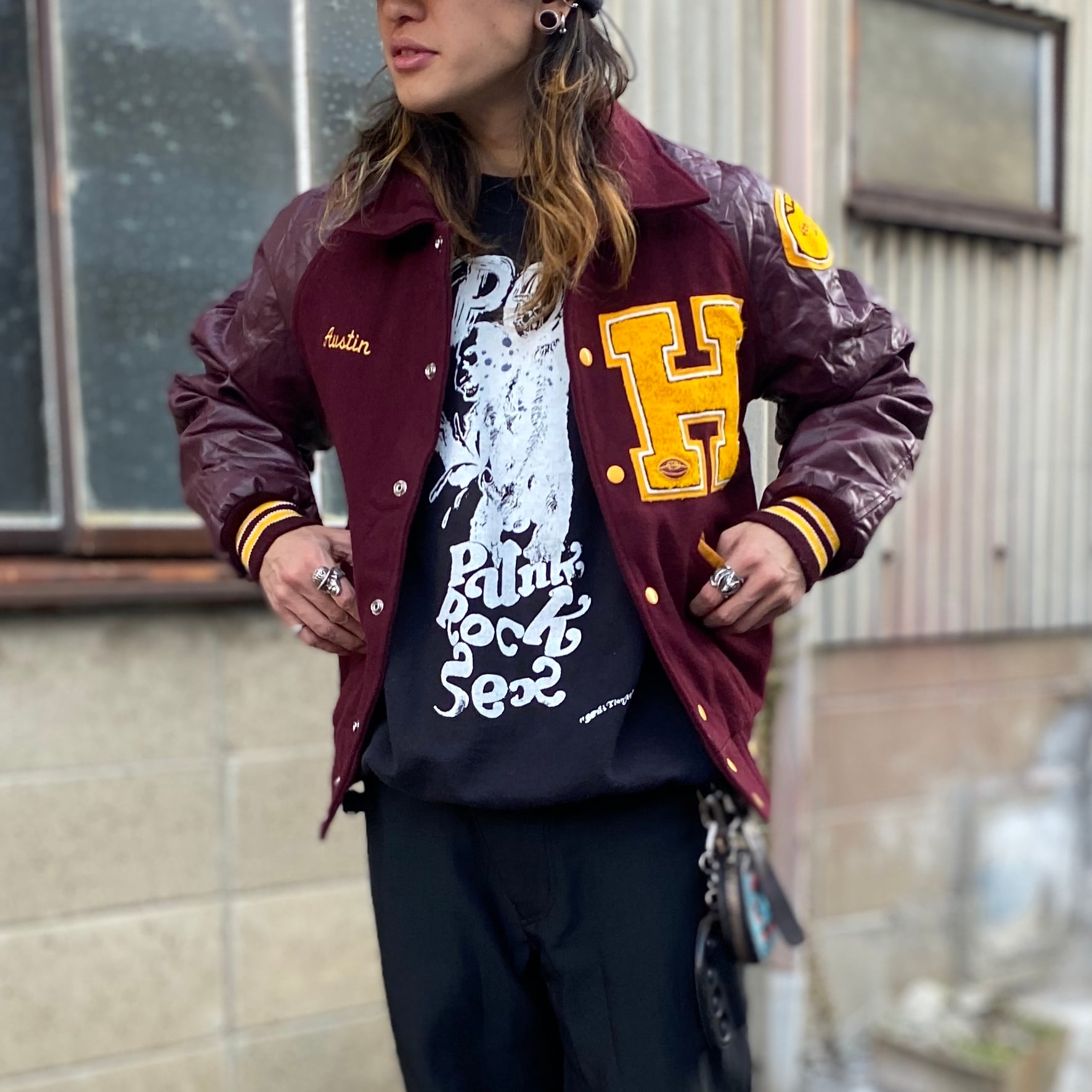 Balfour ウールアワードジャケット スタジャン アメフト ワッペン 袖レザー ラグランスリーブ ボルドー ワインレッド 赤色 えんじ メンズxs 古着 ナイロンジャケット Sa50 Cave 古着屋 公式 古着通販サイト Balfour ウールアワードジャケット スタジャン アメフト ワッペン 袖レザー ラグランスリーブ ボルドー ワインレッド 赤色 えんじ メンズxs 古着 ナイロンジャケット Sa50 Cave 古着屋 公式 古着通販サイト